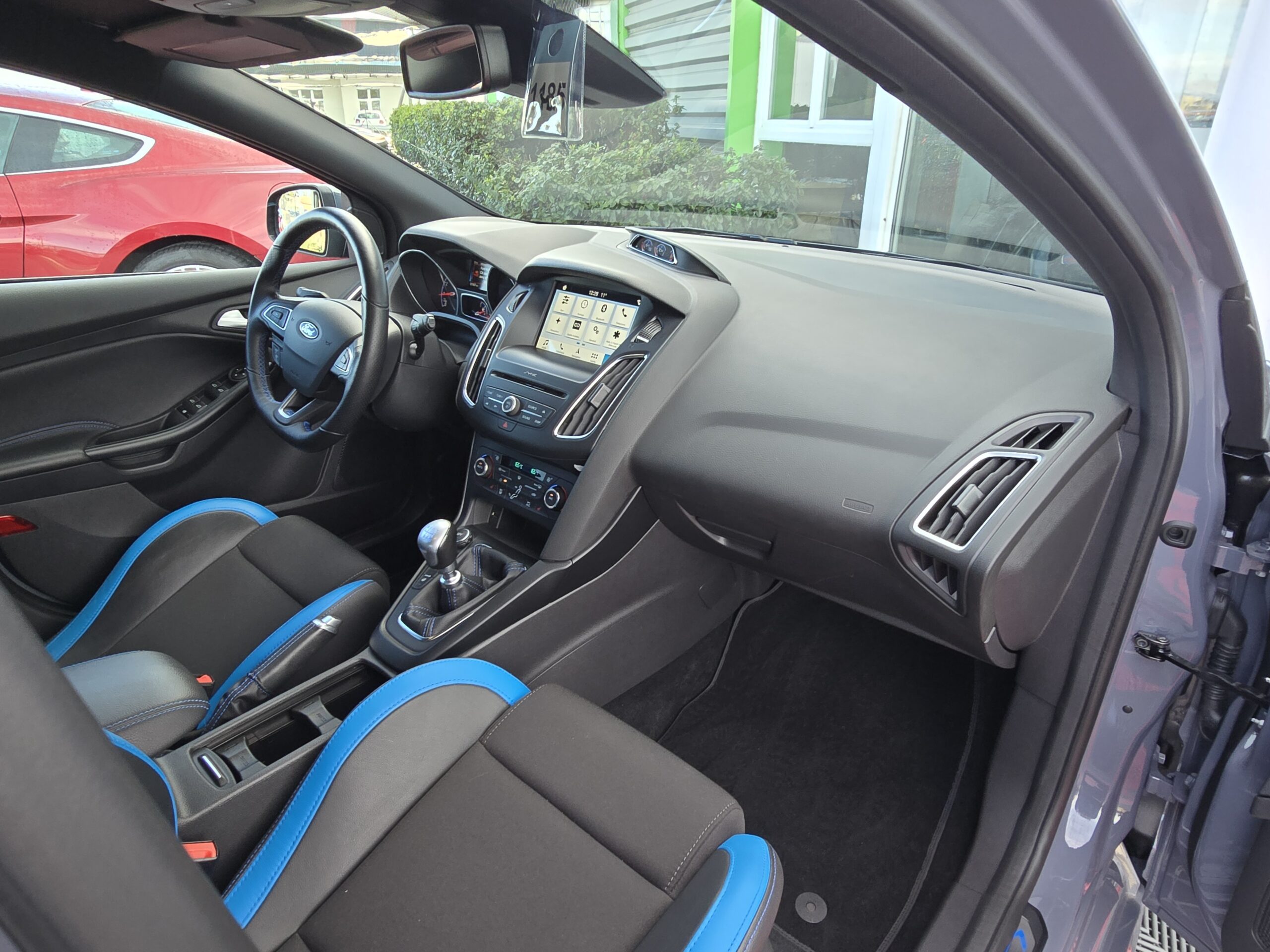 Photo Ford Focus RS 2.3 350 CH Recaro - Hifi Sony - GPS - CARPLAY - PAS DE MALUS
