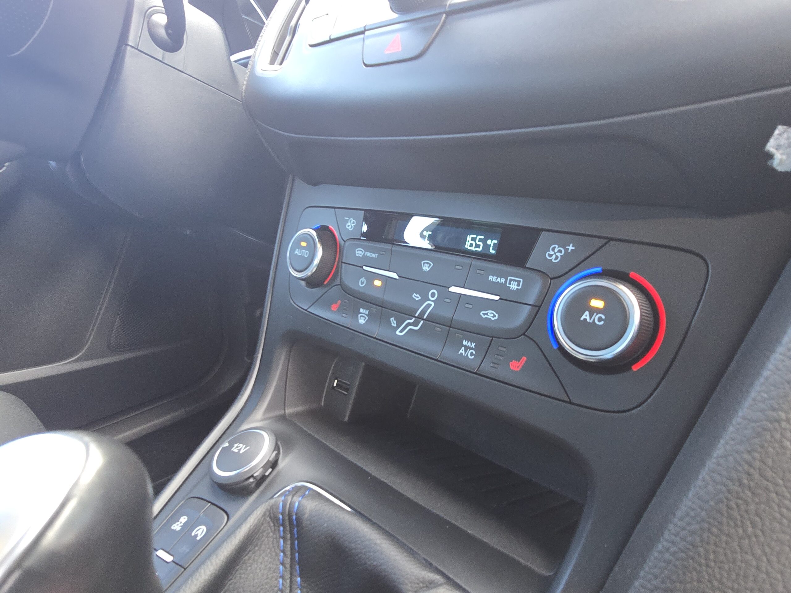 Photo Ford Focus RS 2.3 350 CH Recaro - Hifi Sony - GPS - CARPLAY - PAS DE MALUS