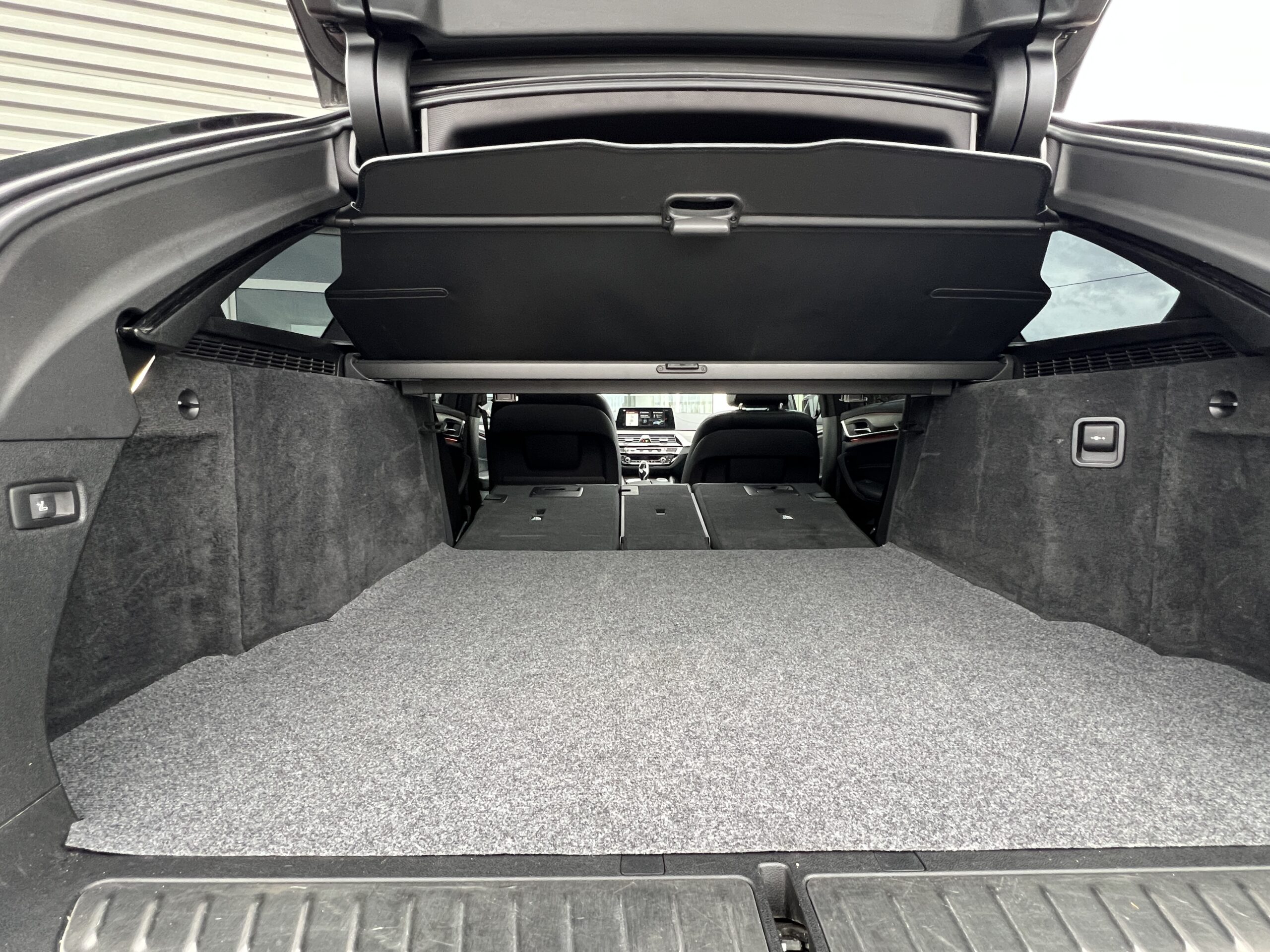 Photo BMW Serie 540i XDrive 340 ch LUXURY LINE BVA8 Touring