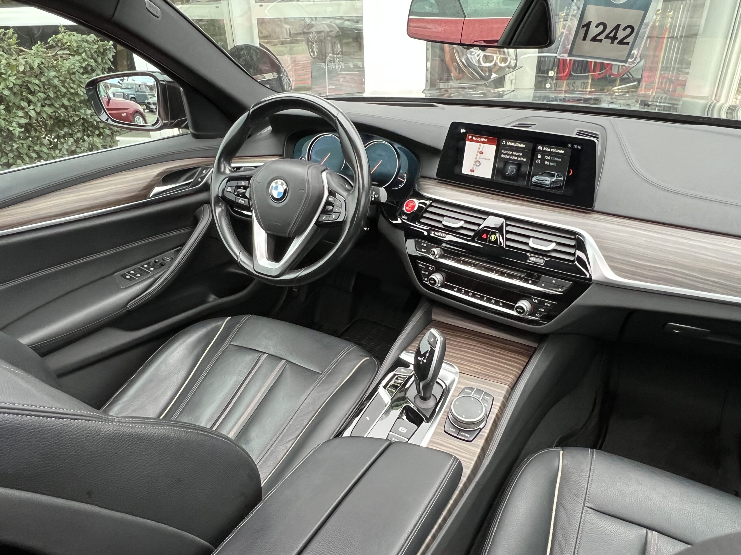 Photo BMW Serie 540i XDrive 340 ch LUXURY LINE BVA8 Touring