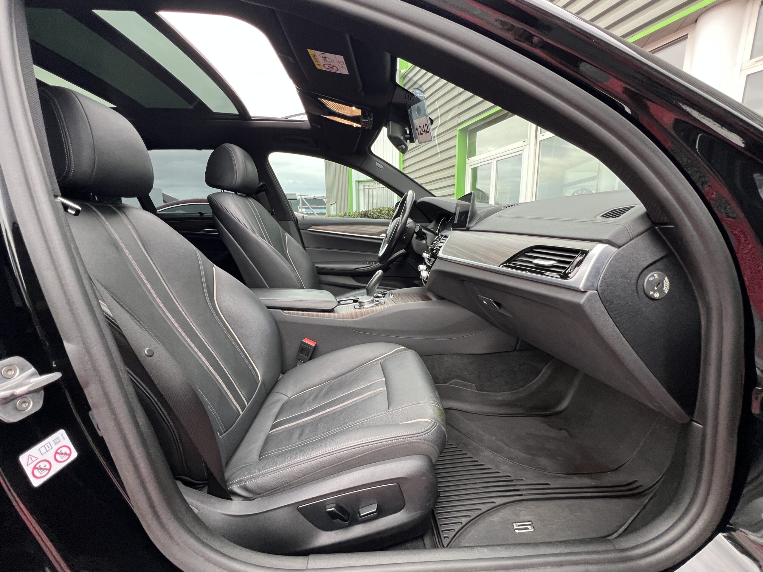 Photo BMW Serie 540i XDrive 340 ch LUXURY LINE BVA8 Touring