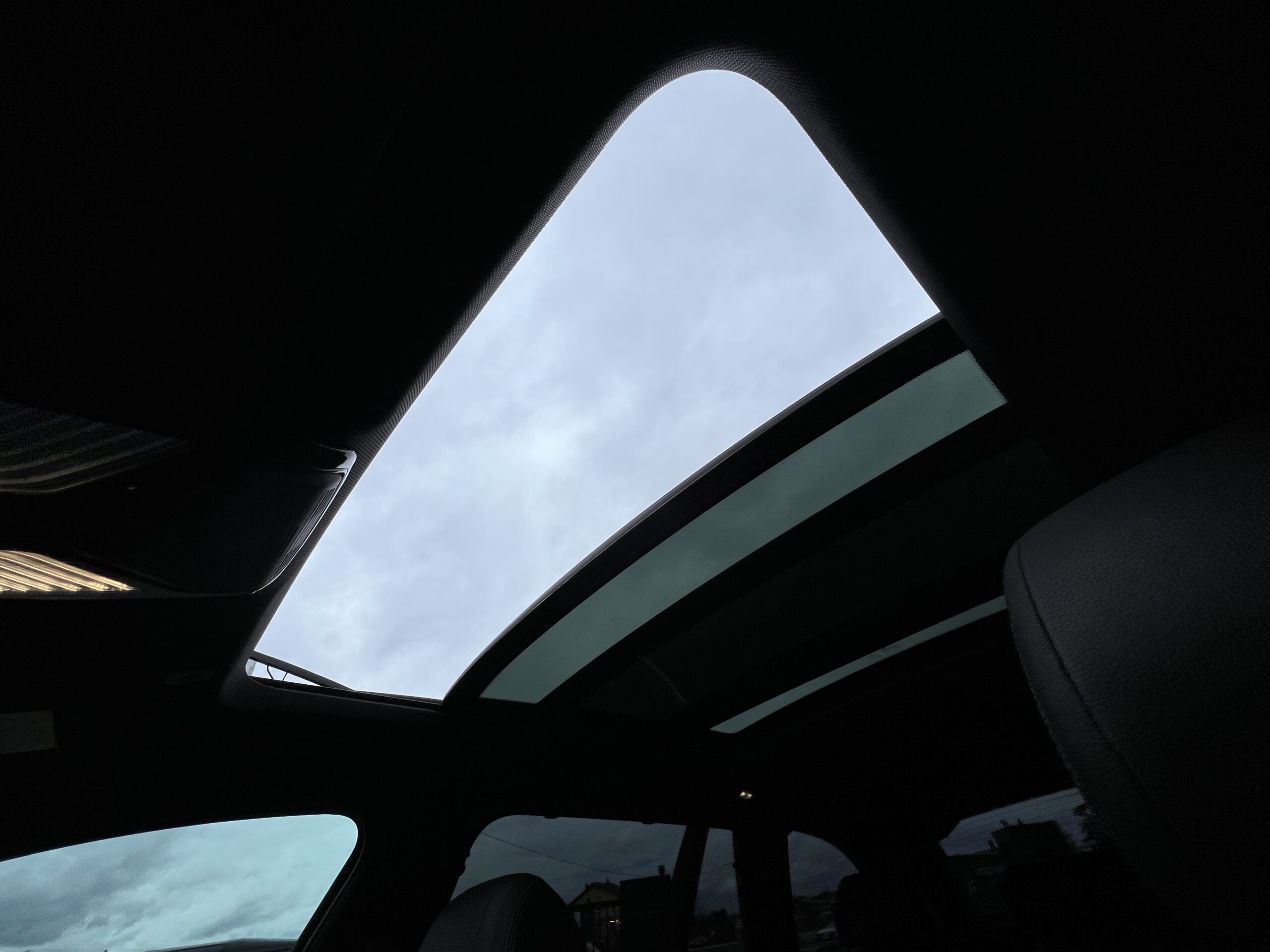 Photo BMW Serie 540i XDrive 340 ch LUXURY LINE BVA8 Touring