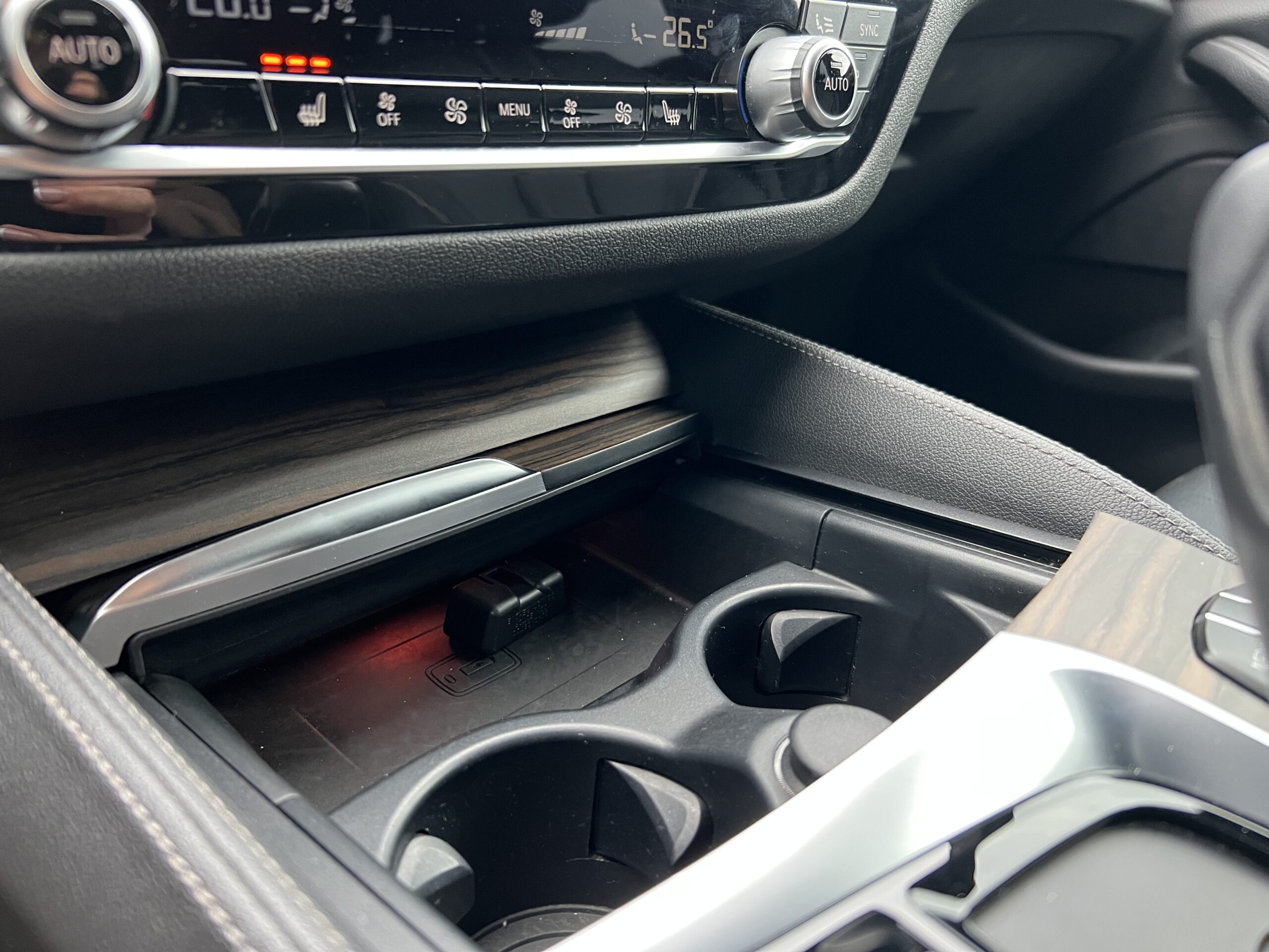 Photo BMW Serie 540i XDrive 340 ch LUXURY LINE BVA8 Touring