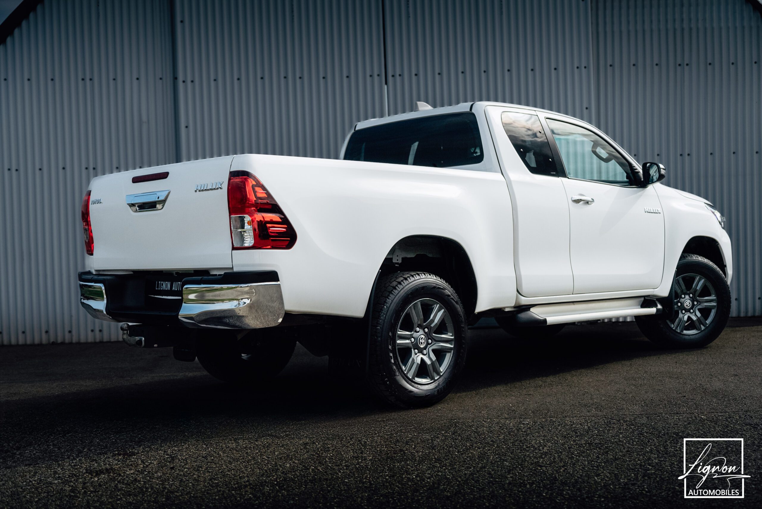 Photo Toyota Hilux 2.4 D-4D 150 ch X-Tra Cabine Légende BVA Tva Récupérable