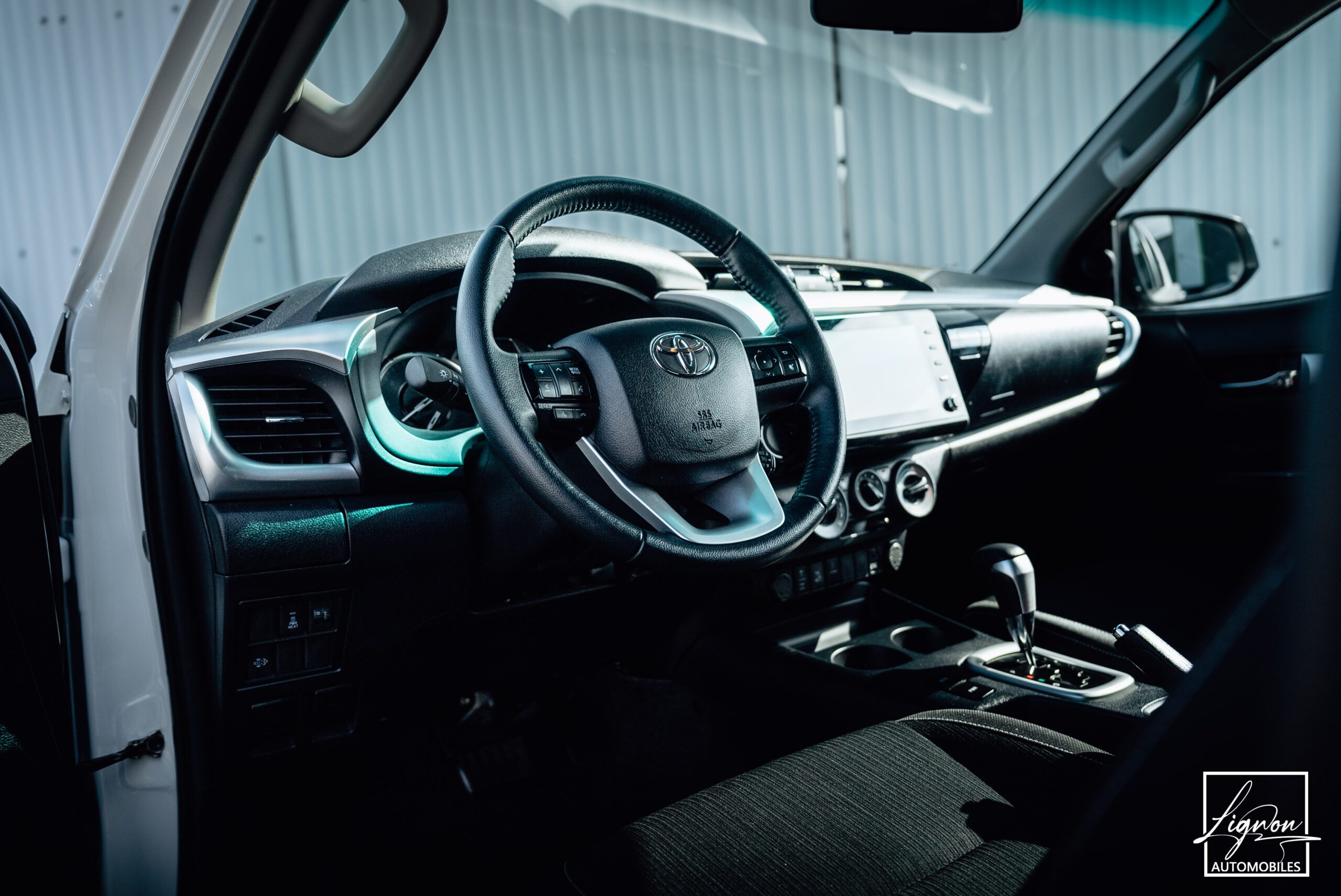 Photo Toyota Hilux 2.4 D-4D 150 ch X-Tra Cabine Légende BVA Tva Récupérable