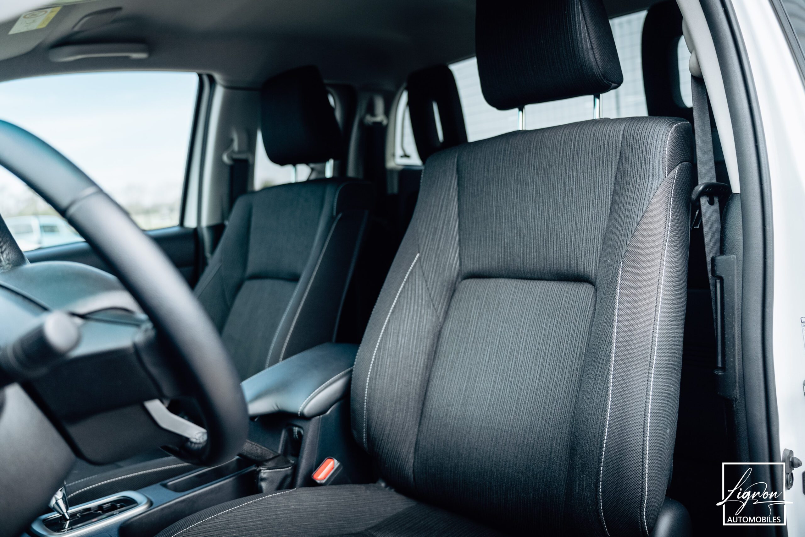 Photo Toyota Hilux 2.4 D-4D 150 ch X-Tra Cabine Légende BVA Tva Récupérable