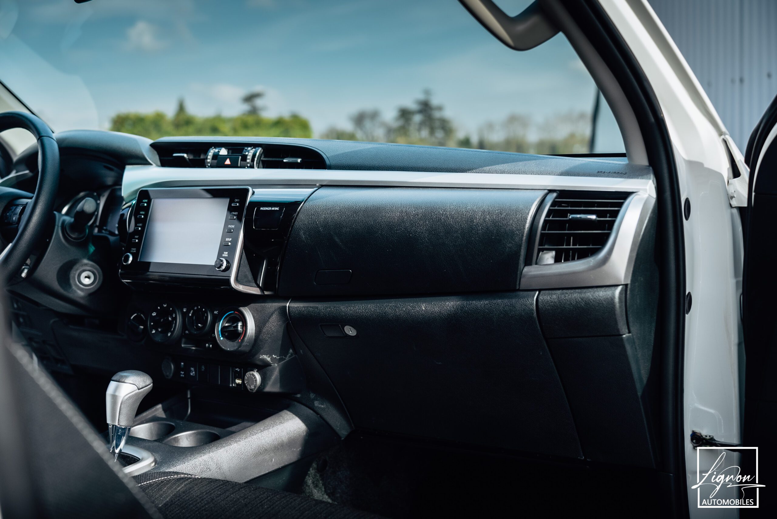 Photo Toyota Hilux 2.4 D-4D 150 ch X-Tra Cabine Légende BVA Tva Récupérable
