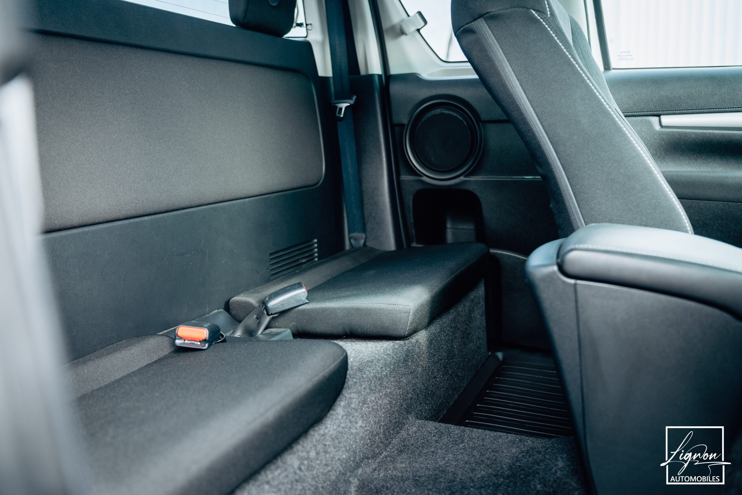 Photo Toyota Hilux 2.4 D-4D 150 ch X-Tra Cabine Légende BVA Tva Récupérable