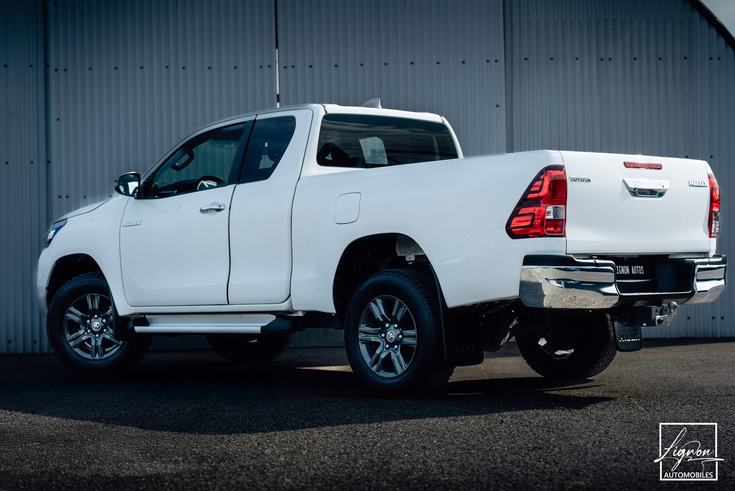 Photo Toyota Hilux 2.4 D-4D 150 ch X-Tra Cabine Légende BVA Tva Récupérable