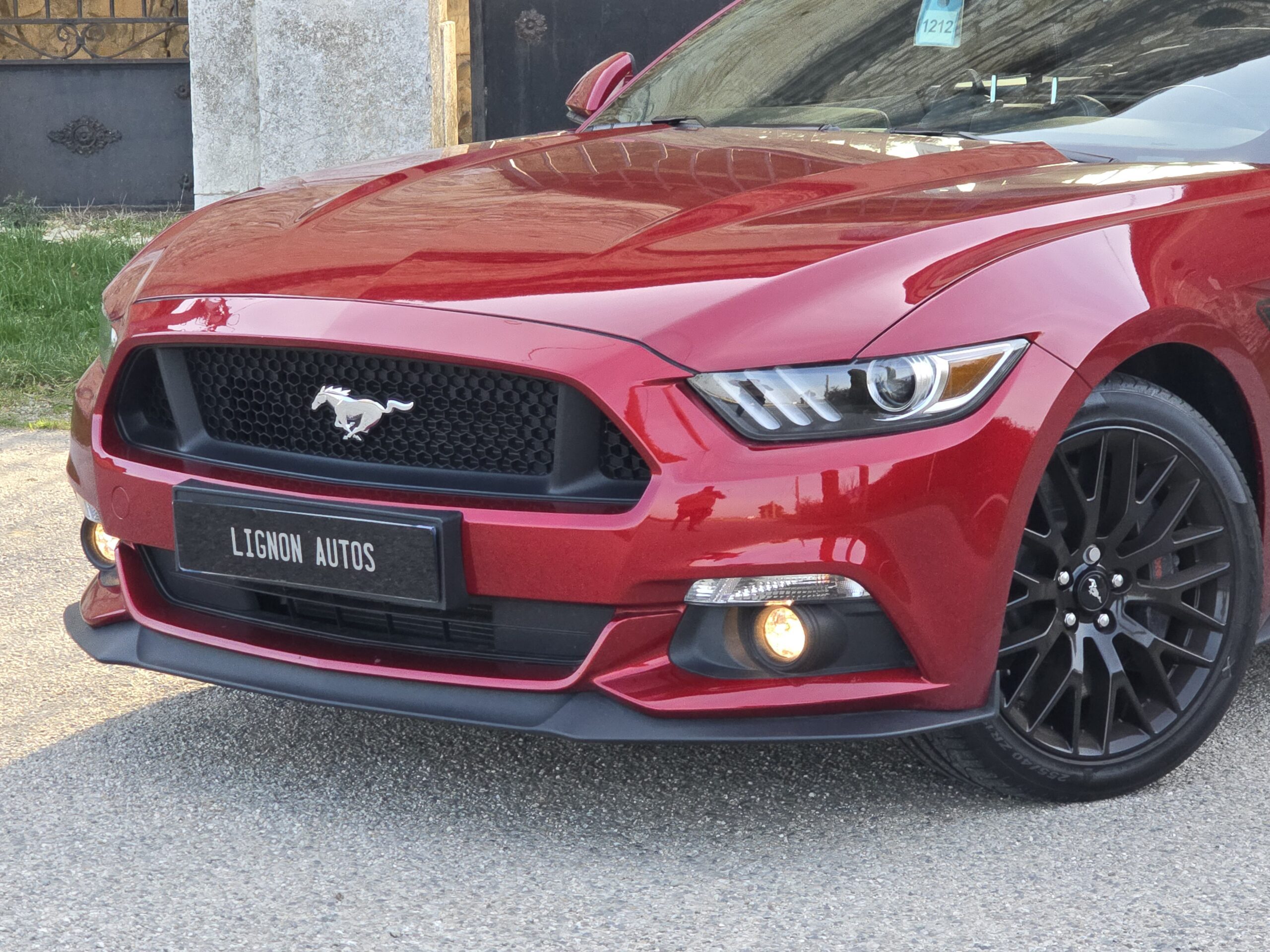 Photo Ford Mustang 5.0 v8 GT Cabriolet 421 ch Boite Automatique - 1er main - 9 800km !