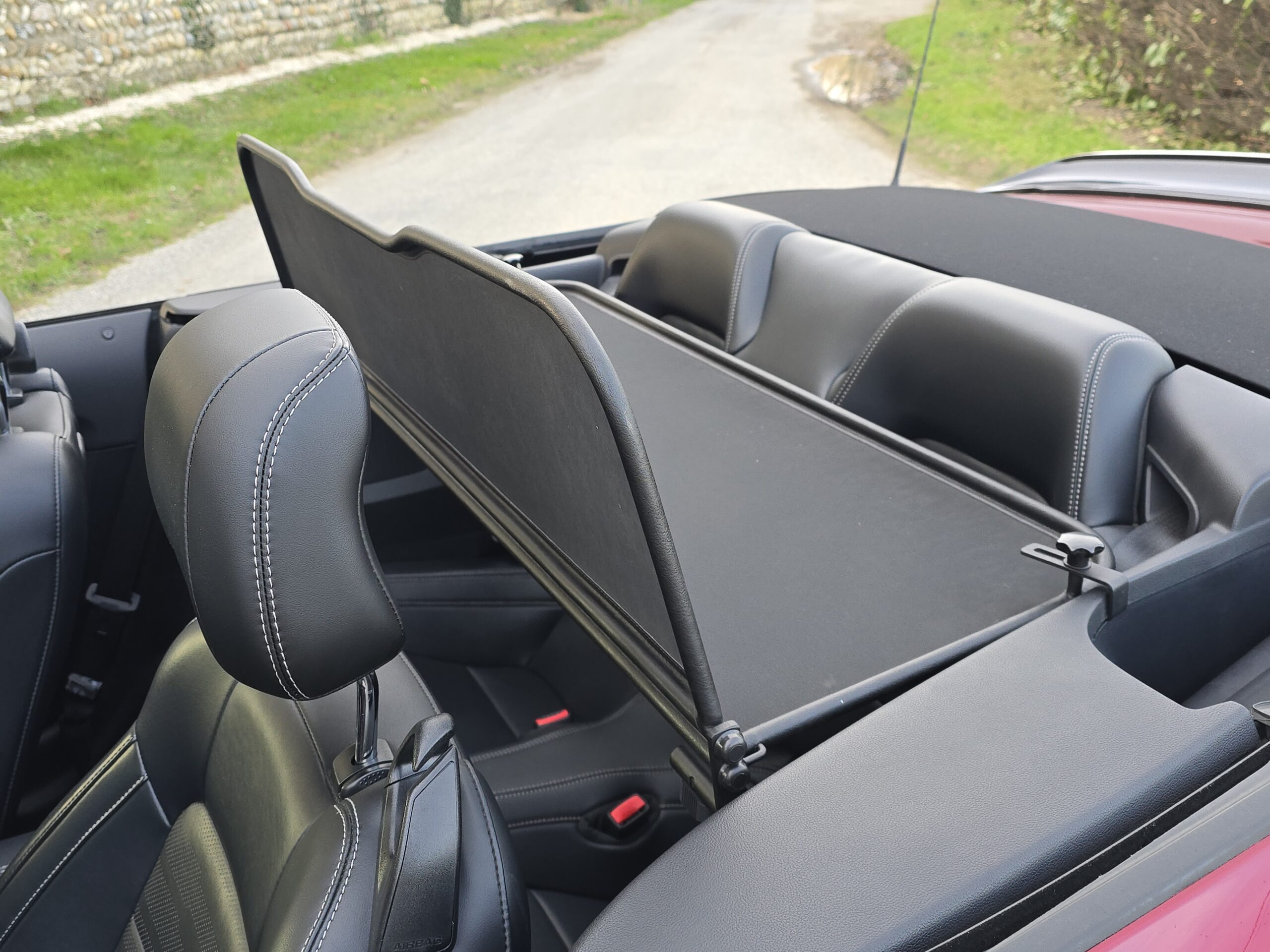 Photo Ford Mustang 5.0 v8 GT Cabriolet 421 ch Boite Automatique - 1er main - 9 800km !
