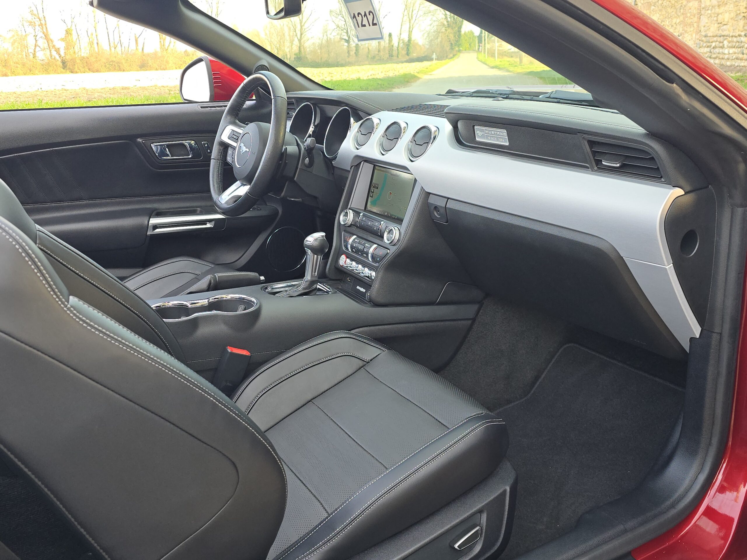 Photo Ford Mustang 5.0 v8 GT Cabriolet 421 ch Boite Automatique - 1er main - 9 800km !