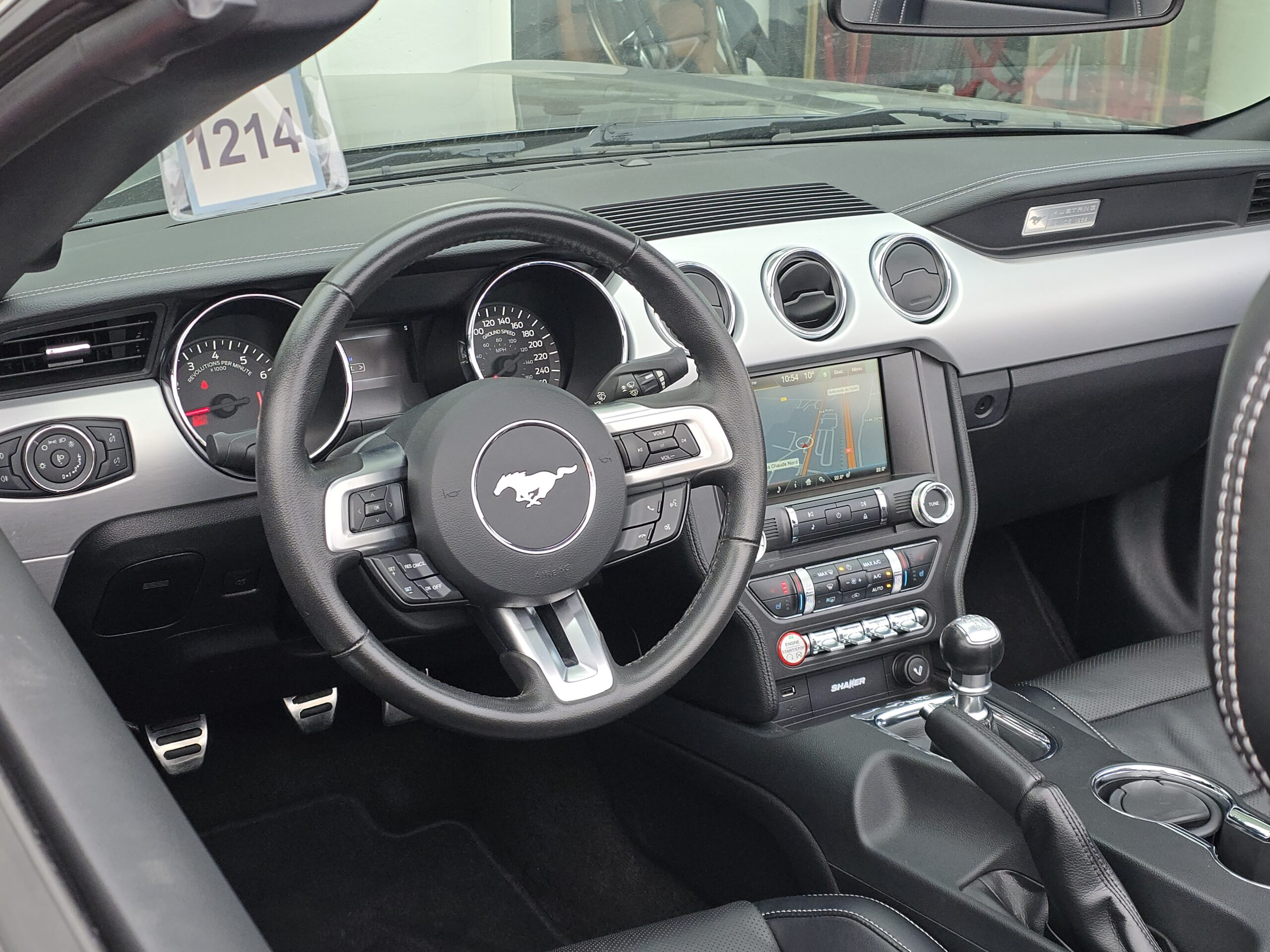 Photo Ford Mustang 5.0 v8 GT Cabriolet 421 ch - Boite Manuelle - 1ère main - Pas de malus