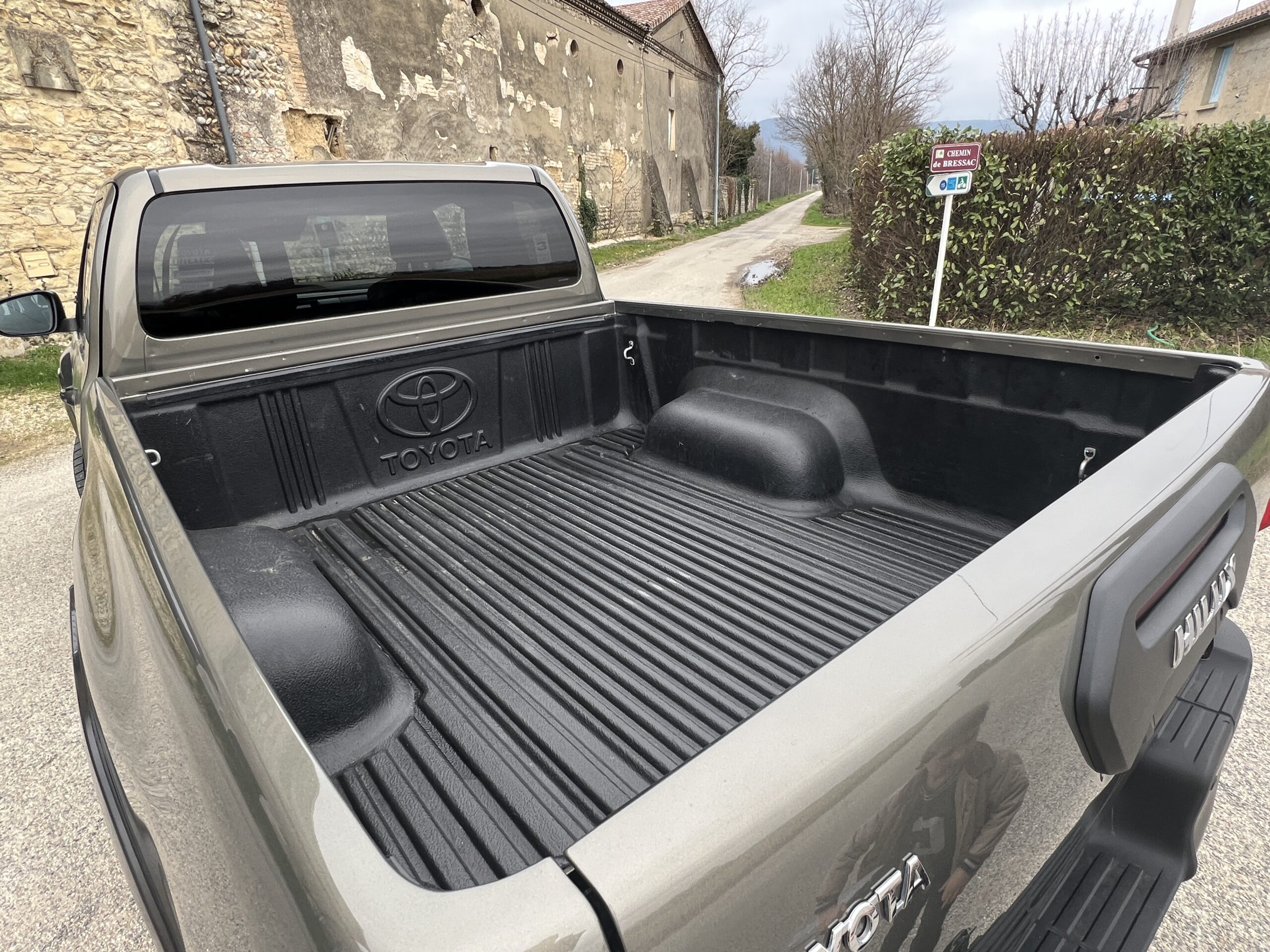 Photo Toyota Hilux 2.8 D-4D 204 ch X-Tra Cabine Invincible BVA Tva Récupérable