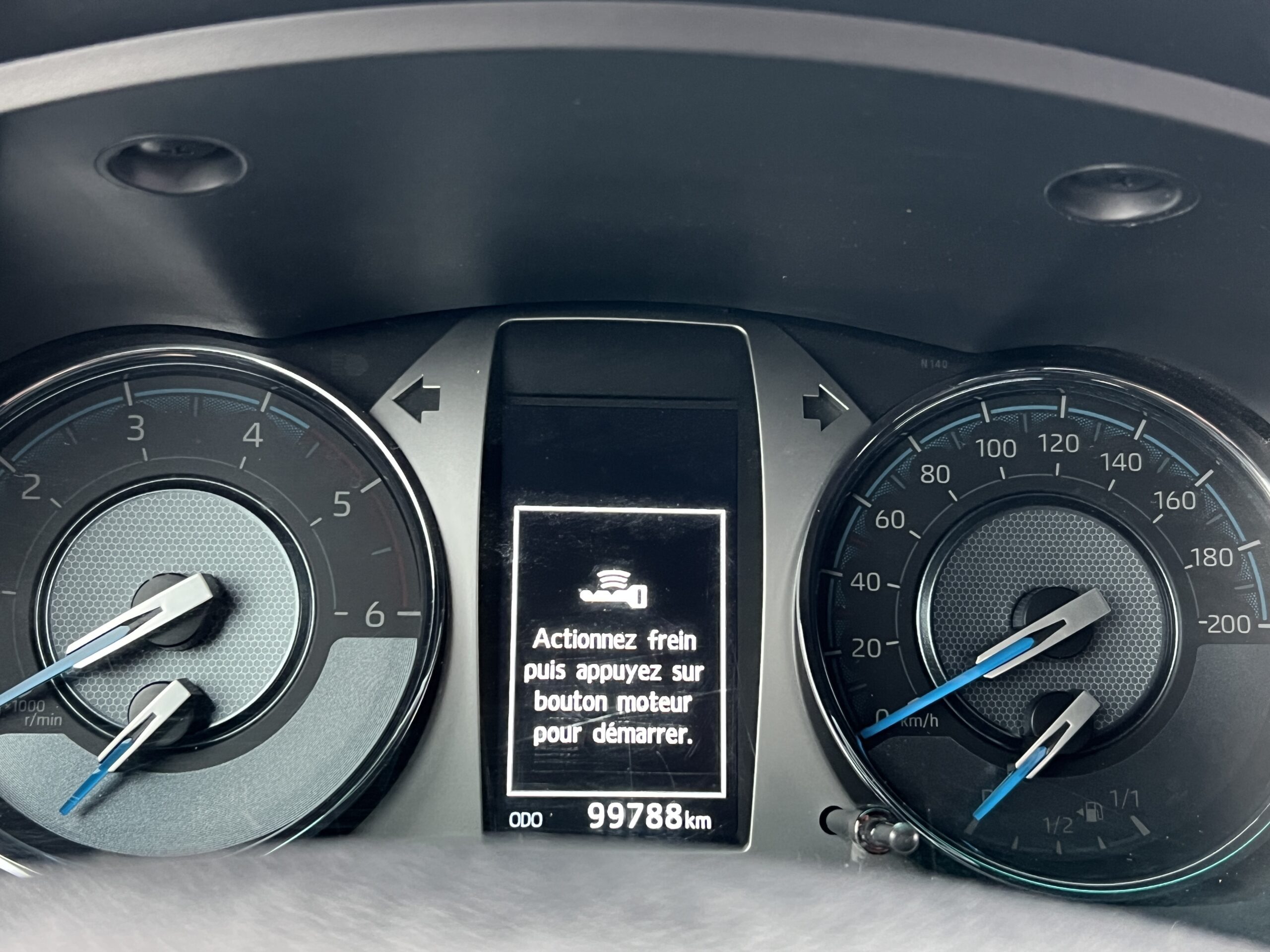 Photo Toyota Hilux 2.8 D-4D 204 ch X-Tra Cabine Invincible BVA Tva Récupérable