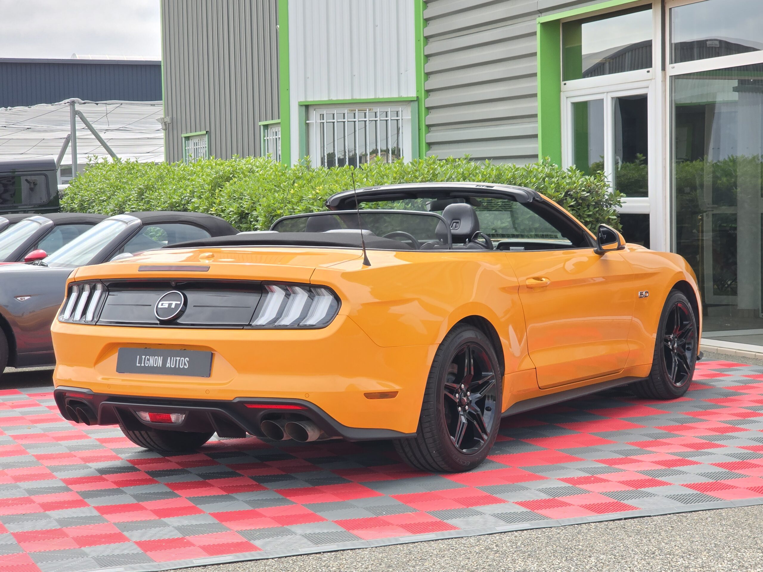 Photo Ford Mustang GT 5.0 v8 Cabriolet 450 ch BVA10 - Immat France - Pas de Malus