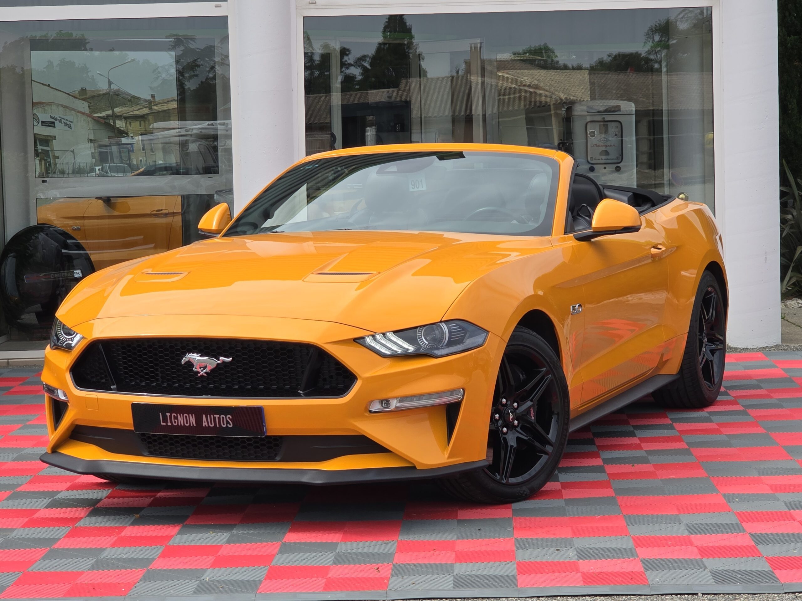 Photo Ford Mustang GT 5.0 v8 Cabriolet 450 ch BVA10 - Immat France - Pas de Malus