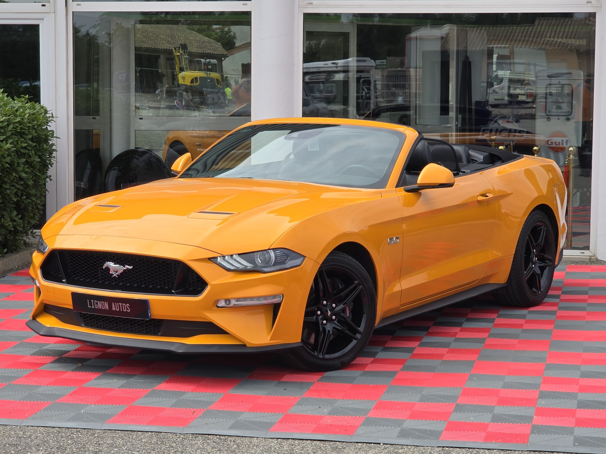 Photo Ford Mustang GT 5.0 v8 Cabriolet 450 ch BVA10 - Immat France - Pas de Malus