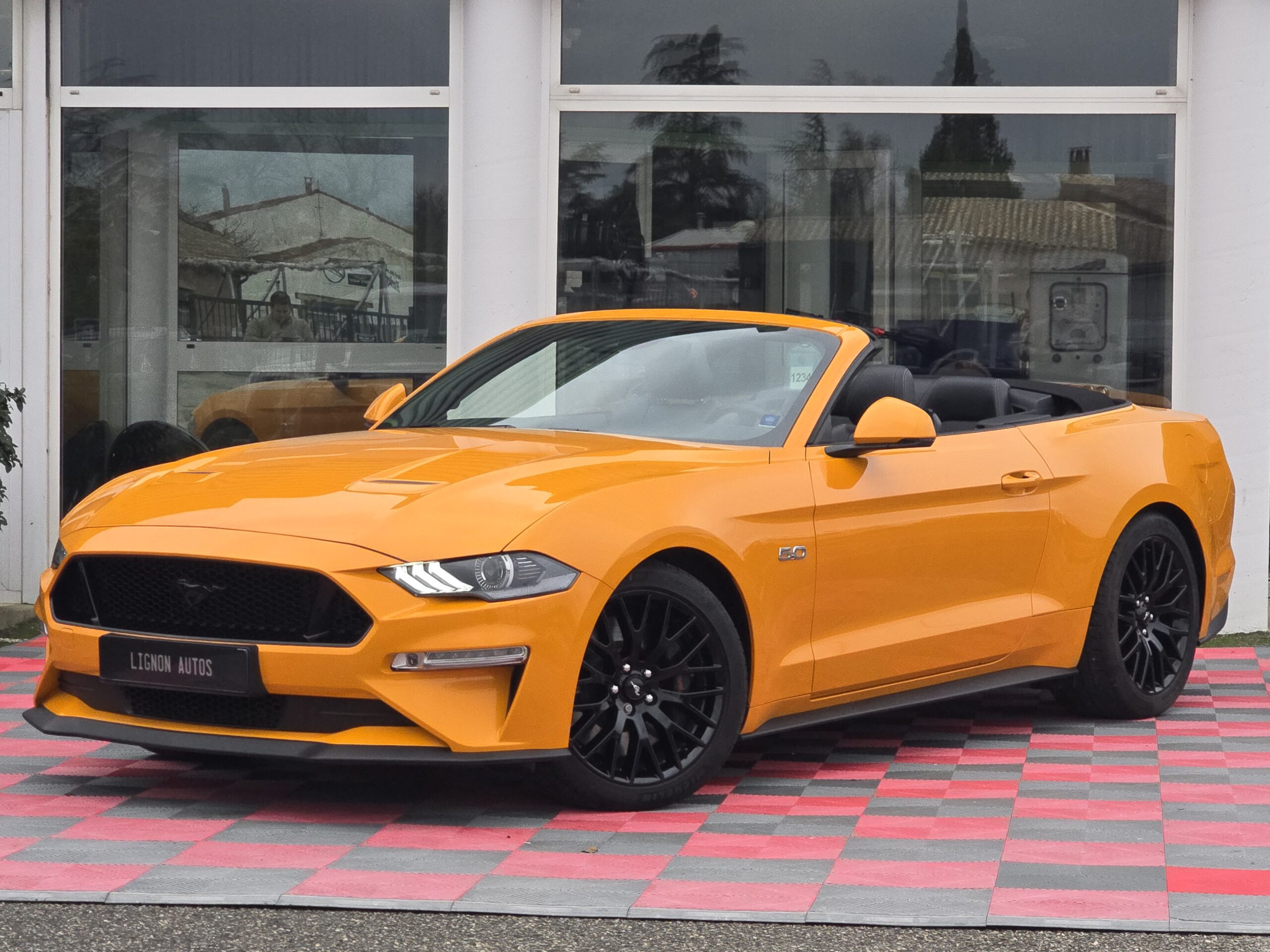 Photo Ford Mustang GT 5.0 v8 Cabriolet 450 ch BVA10 - Suspension Magneride - 1er main