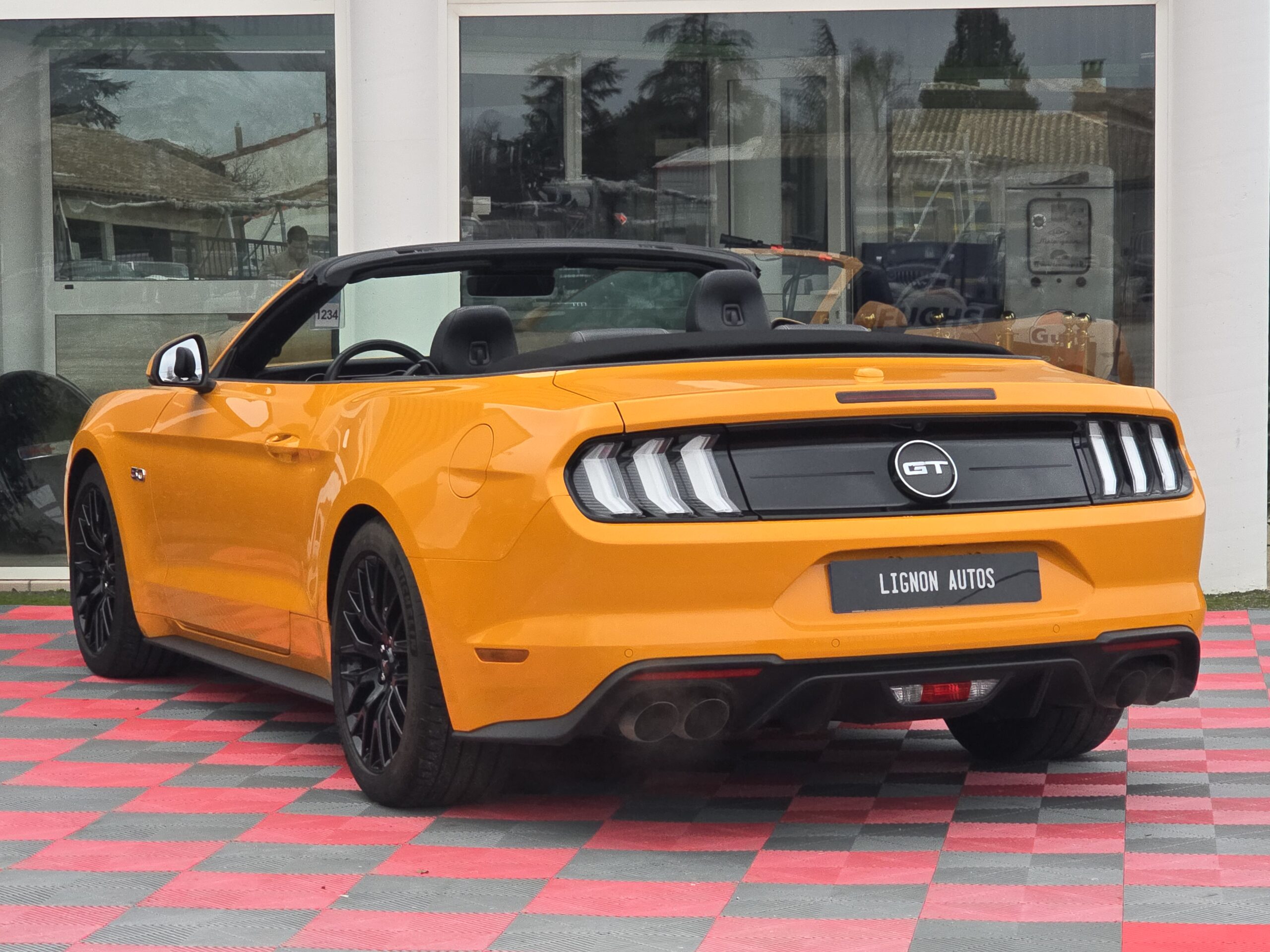 Photo Ford Mustang GT 5.0 v8 Cabriolet 450 ch BVA10 - Suspension Magneride - 1er main