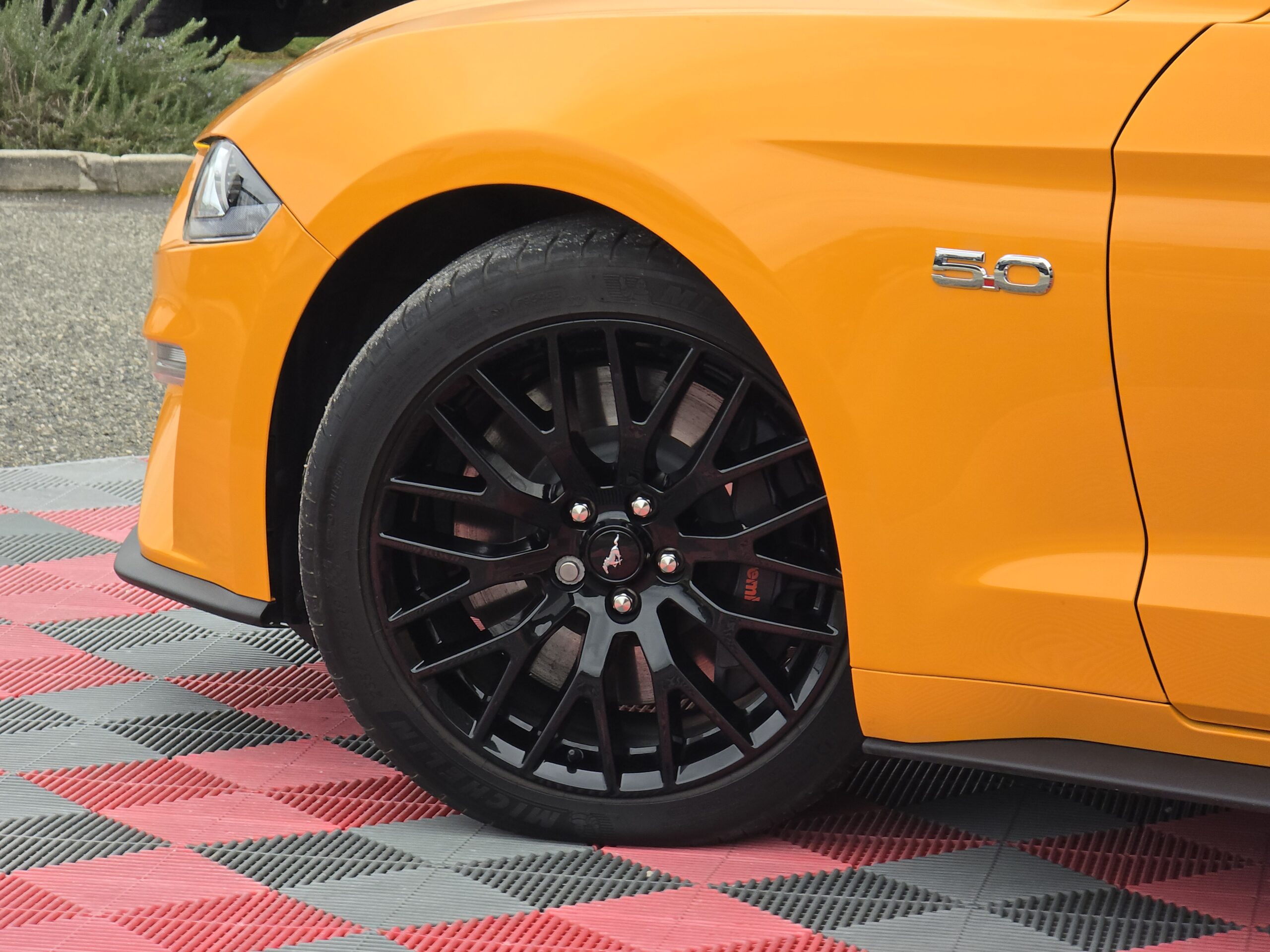Photo Ford Mustang GT 5.0 v8 Cabriolet 450 ch BVA10 - Suspension Magneride - 1er main