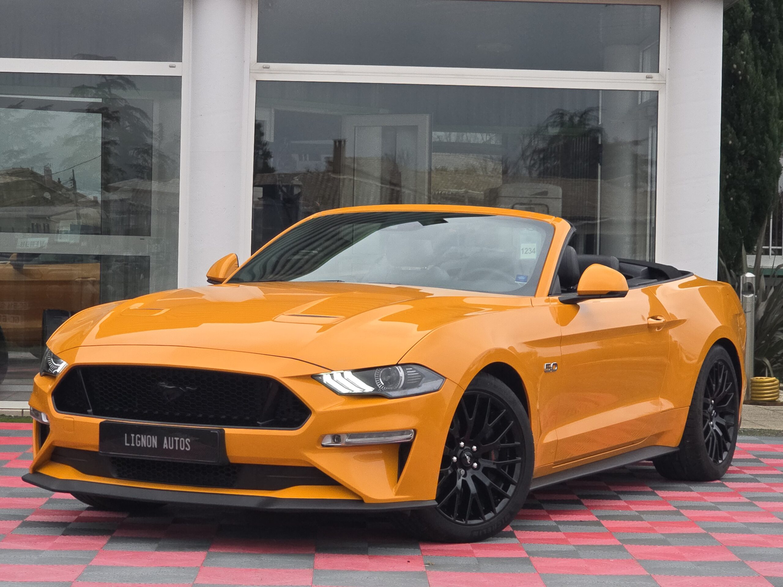 Photo Ford Mustang GT 5.0 v8 Cabriolet 450 ch BVA10 - Suspension Magneride - 1er main