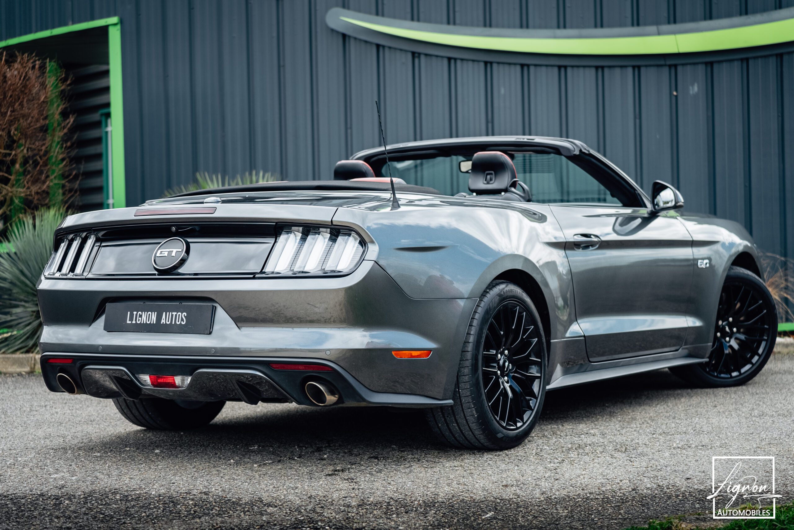Photo Ford Mustang 5.0 v8 GT Cabriolet 421 ch Boite Automatique - 1er main