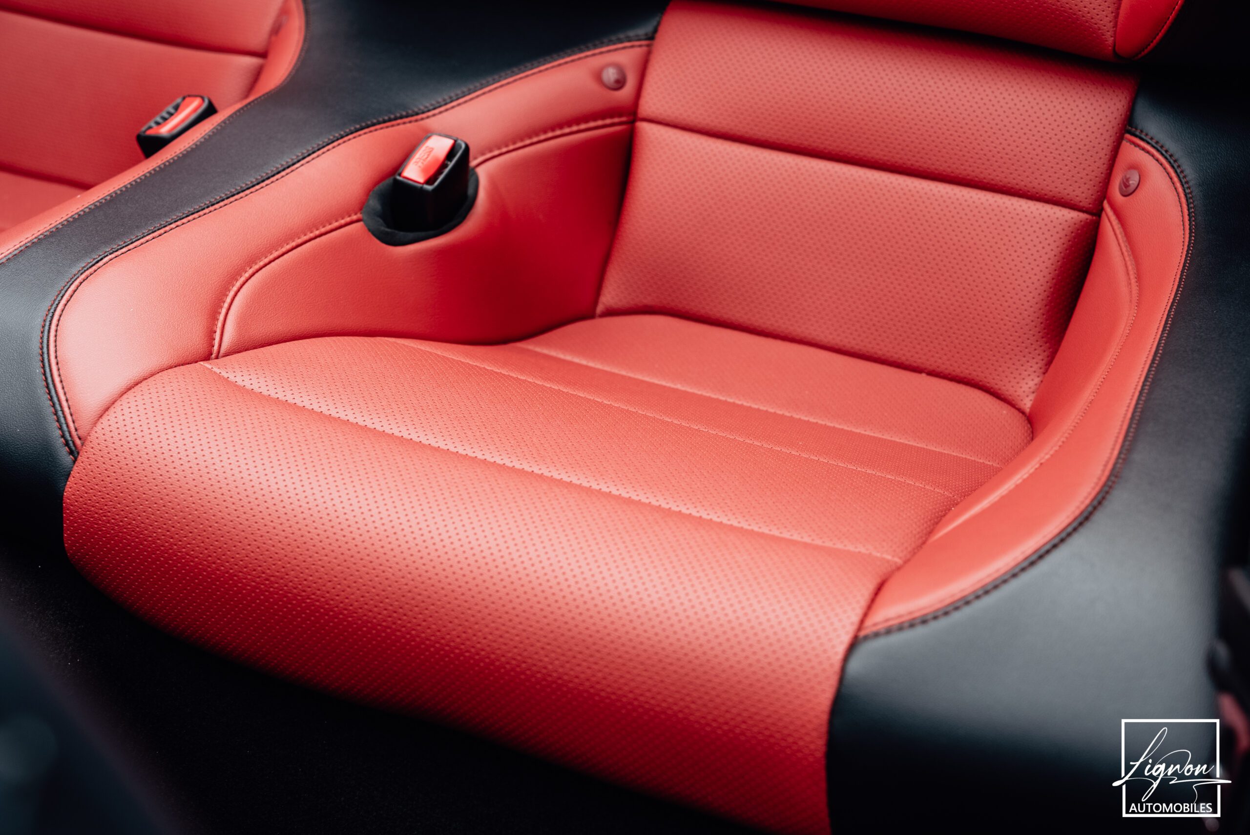 Photo Ford Mustang 5.0 v8 GT Cabriolet 421 ch Boite Automatique - 1er main