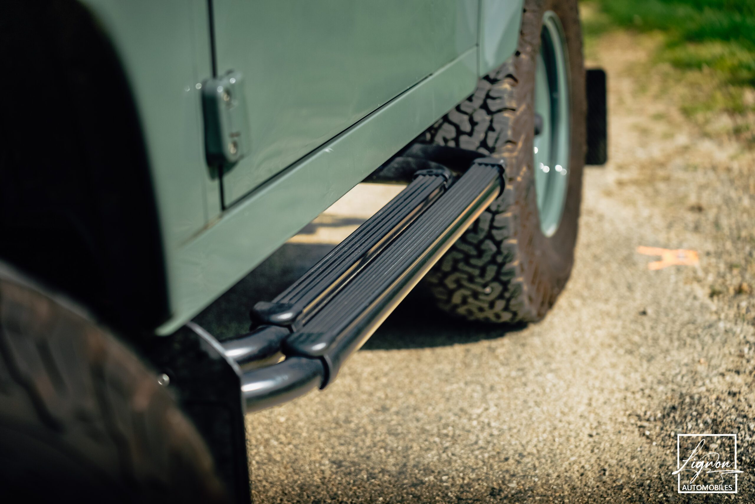 Photo Land Rover Defender 90 td4 sw 4 places "Keswick Green"