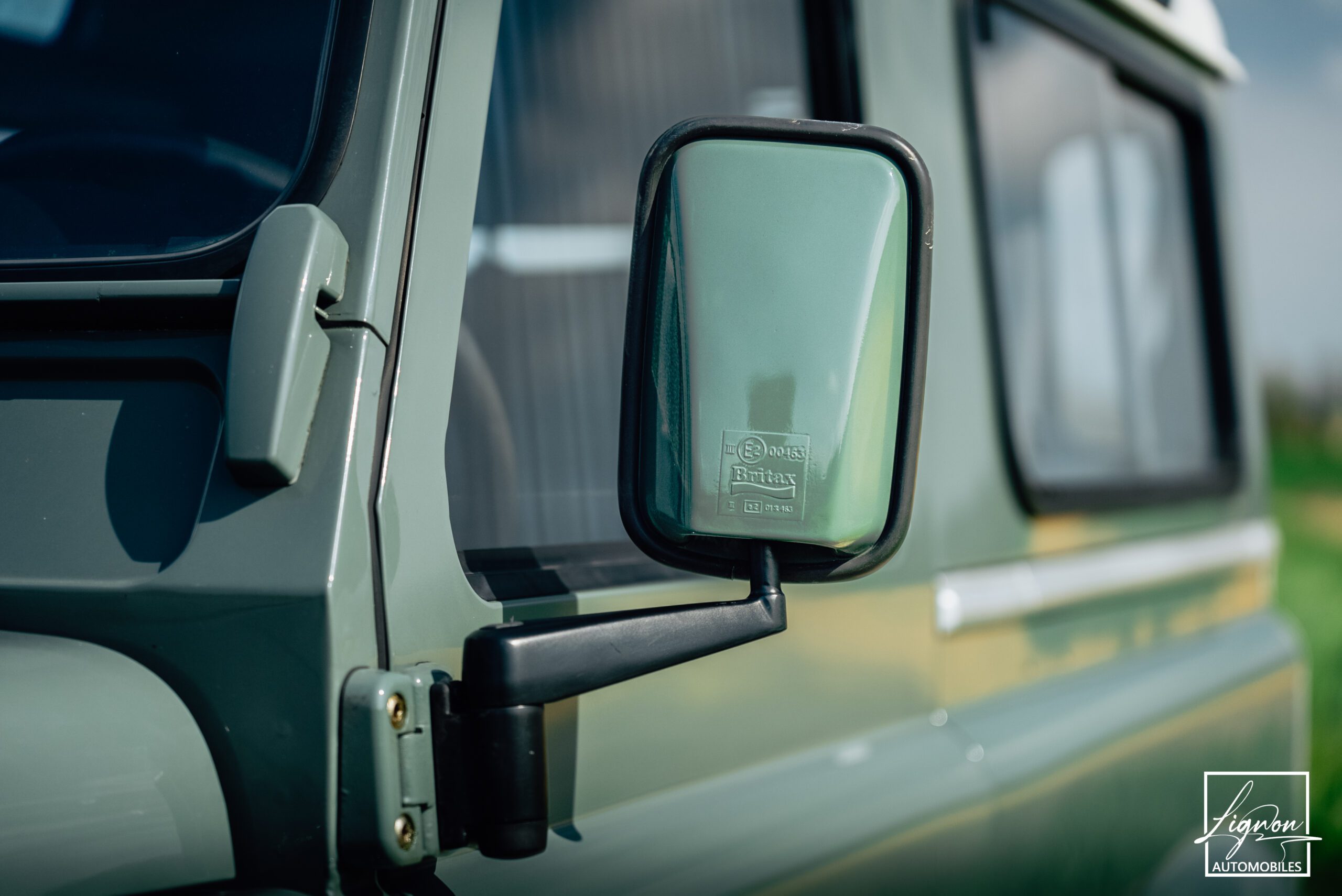Photo Land Rover Defender 90 td4 sw 4 places "Keswick Green"