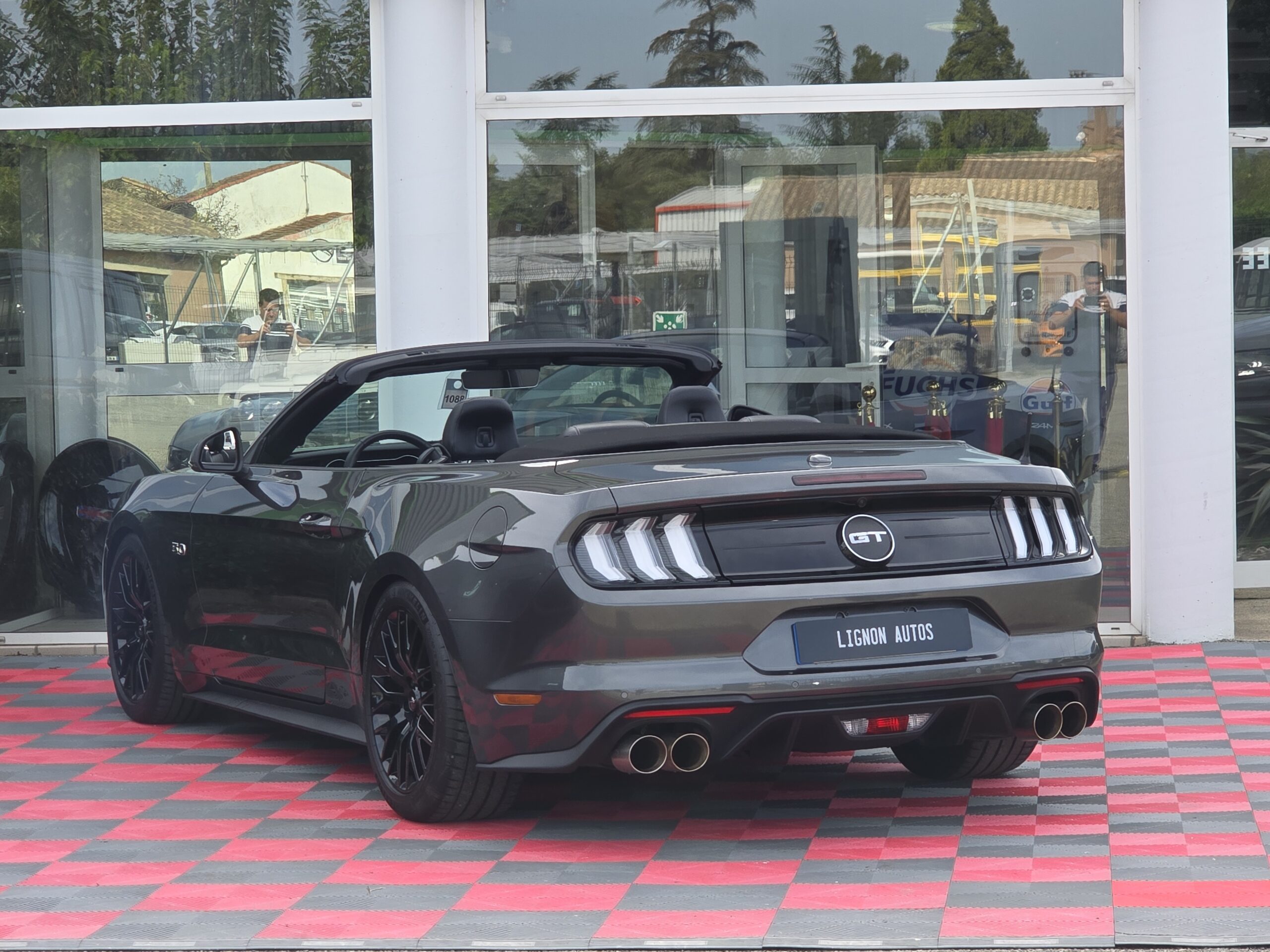 Photo Ford Mustang Cabriolet Gt 5.0l V8 450 Bva10 Premium 12/2020 "55th Years" - Immat France - Pas de malus