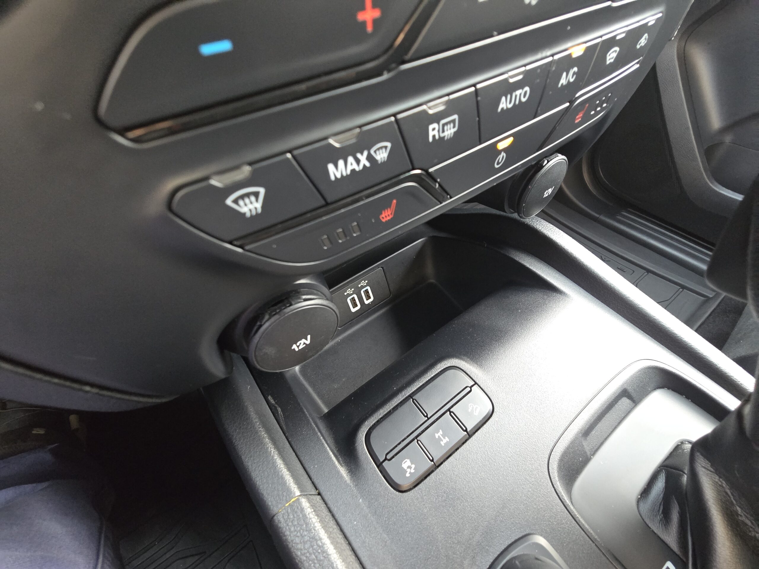 Photo Ford Ranger Raptor Double Cabine 2.0 TDCi 213 EcoBlue BVA10 + Webastoo