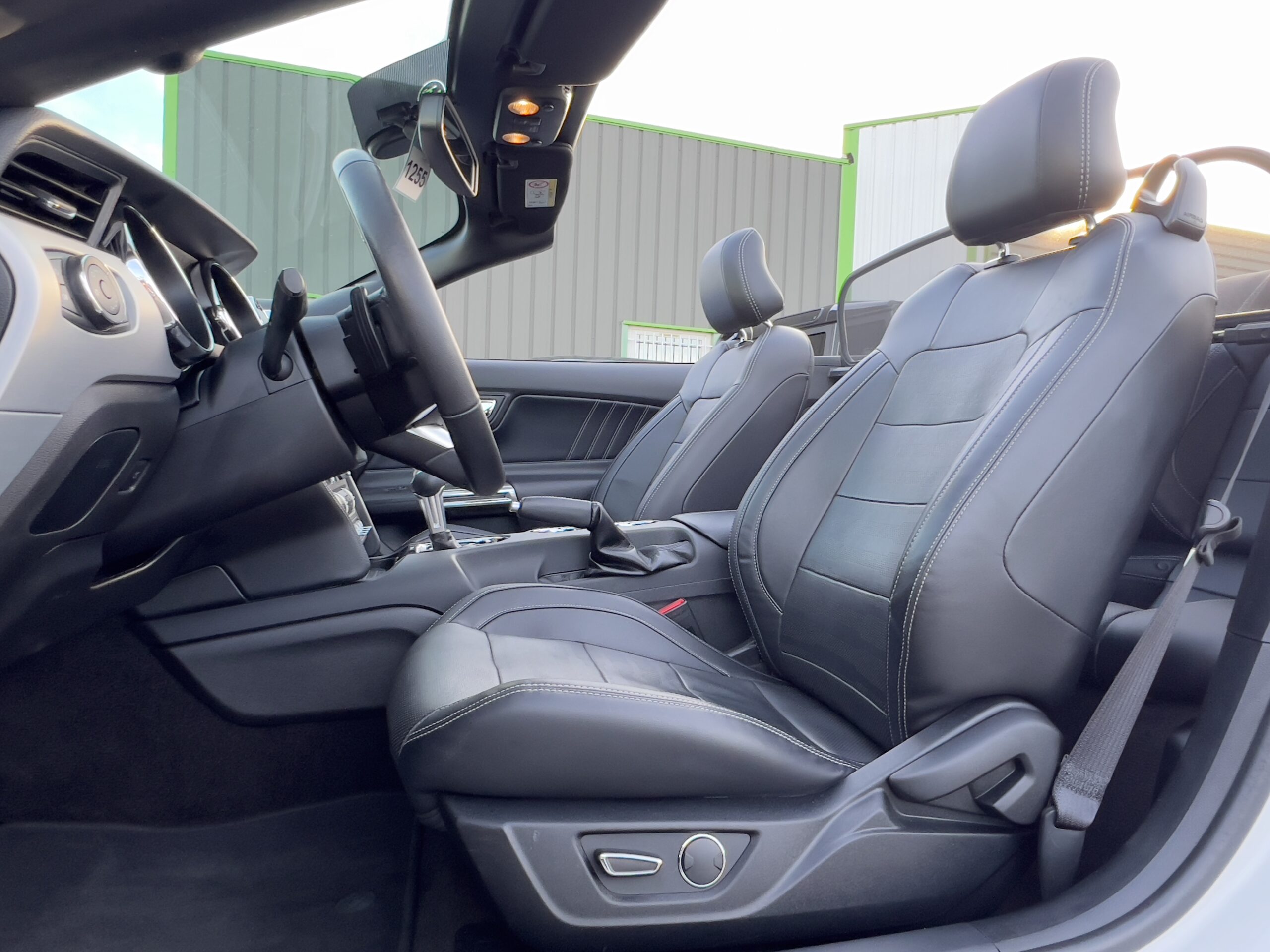 Photo Ford Mustang GT Cabriolet v8 5.0 421 ch "Black Shadow"