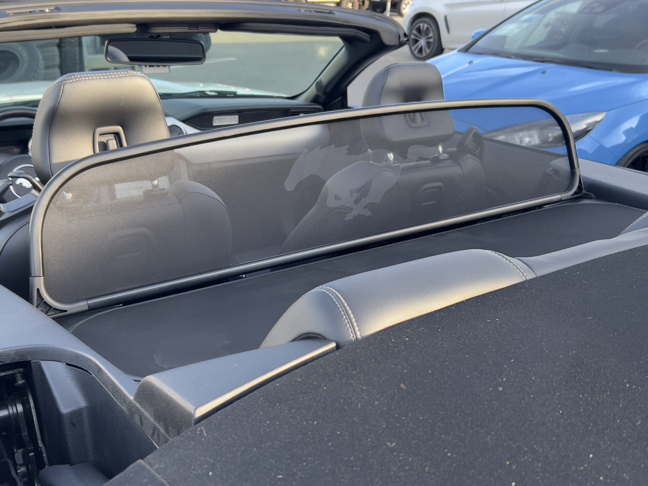 Photo Ford Mustang GT Cabriolet v8 5.0 421 ch "Black Shadow"