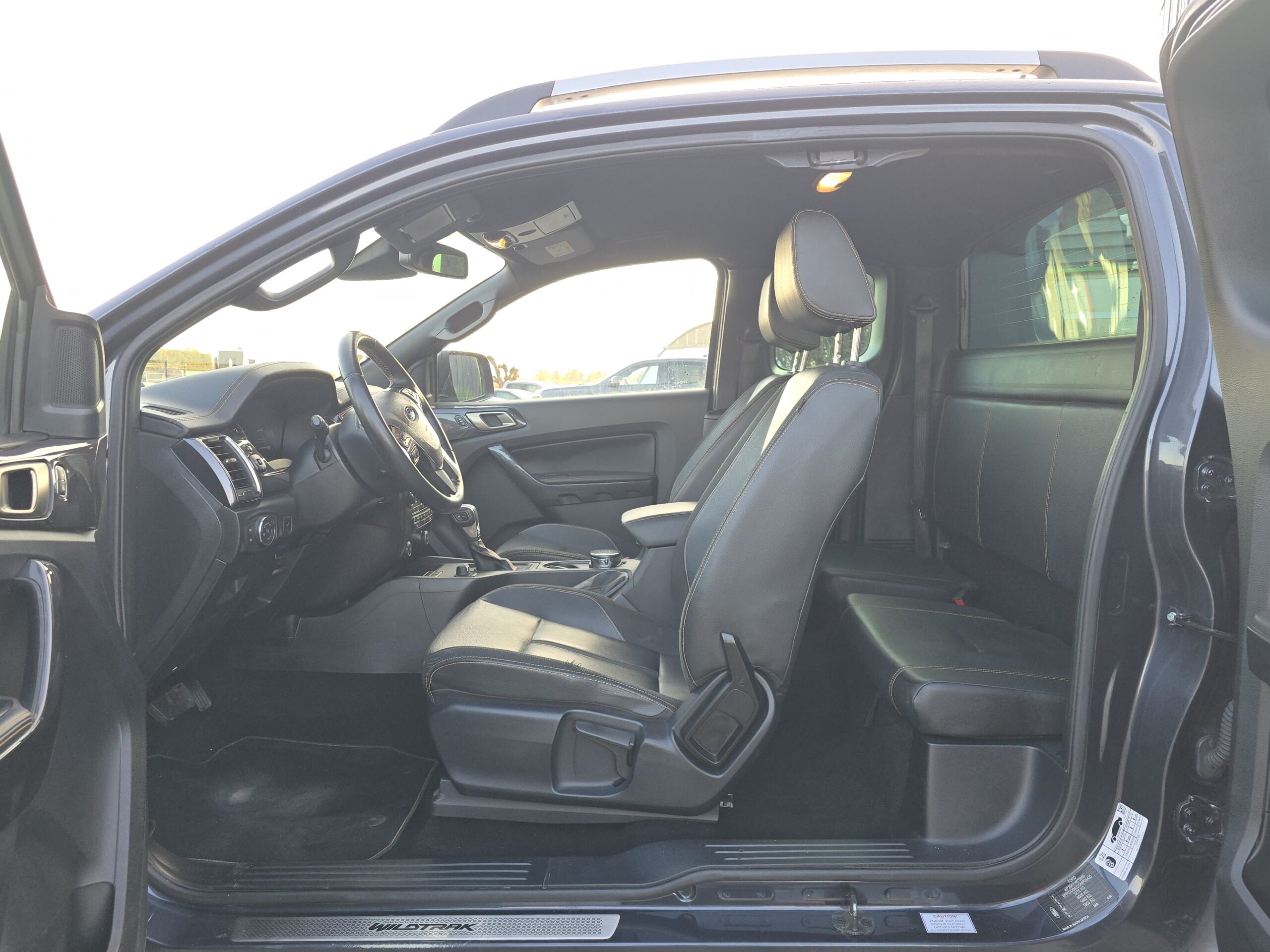 Photo Ford Ranger Wildtrak Super Cabine 2.0 Bi-turbo 213 CH TVA RECUPERABLE
