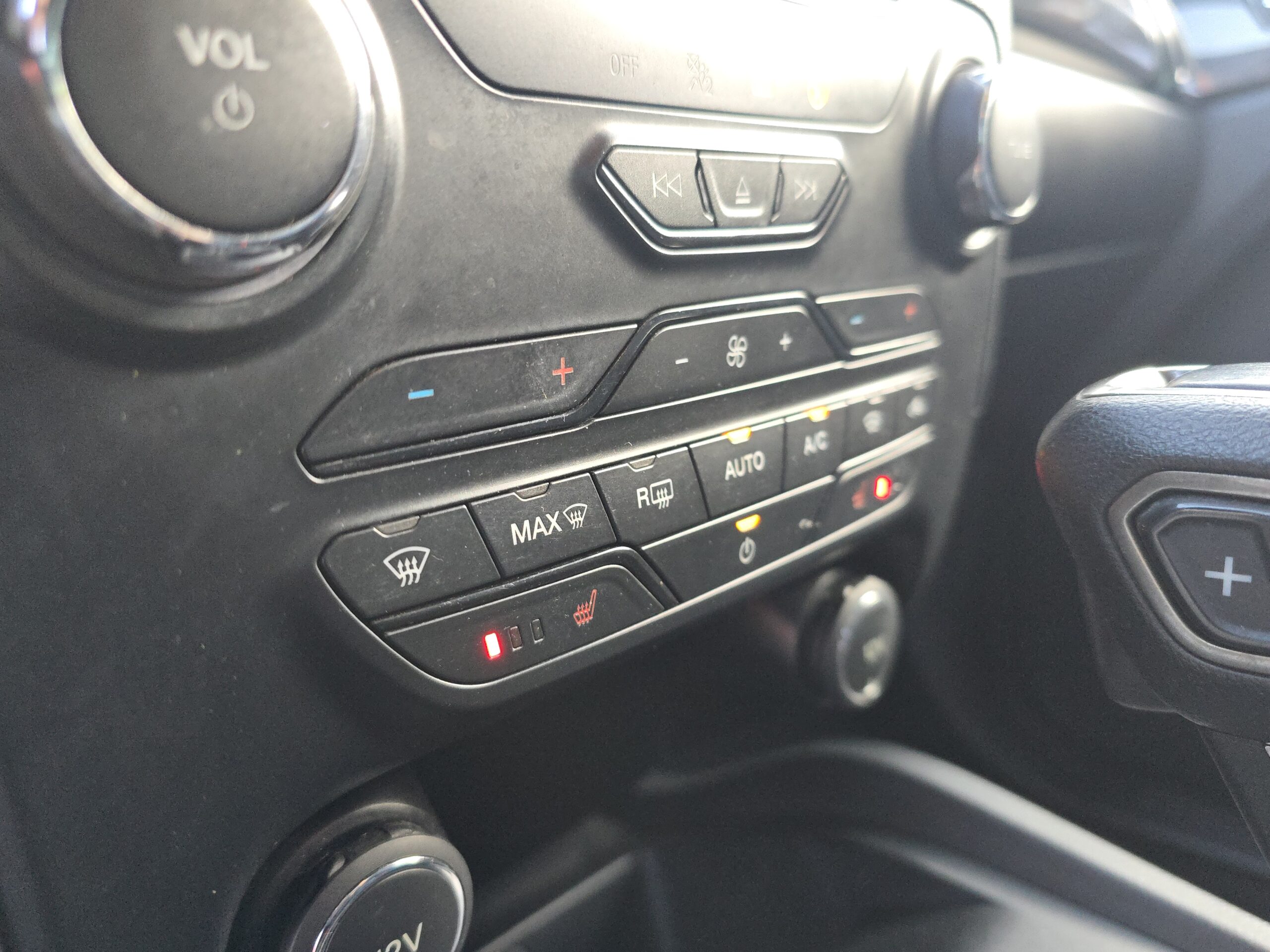 Photo Ford Ranger Wildtrak Super Cabine 2.0 Bi-turbo 213 CH TVA RECUPERABLE