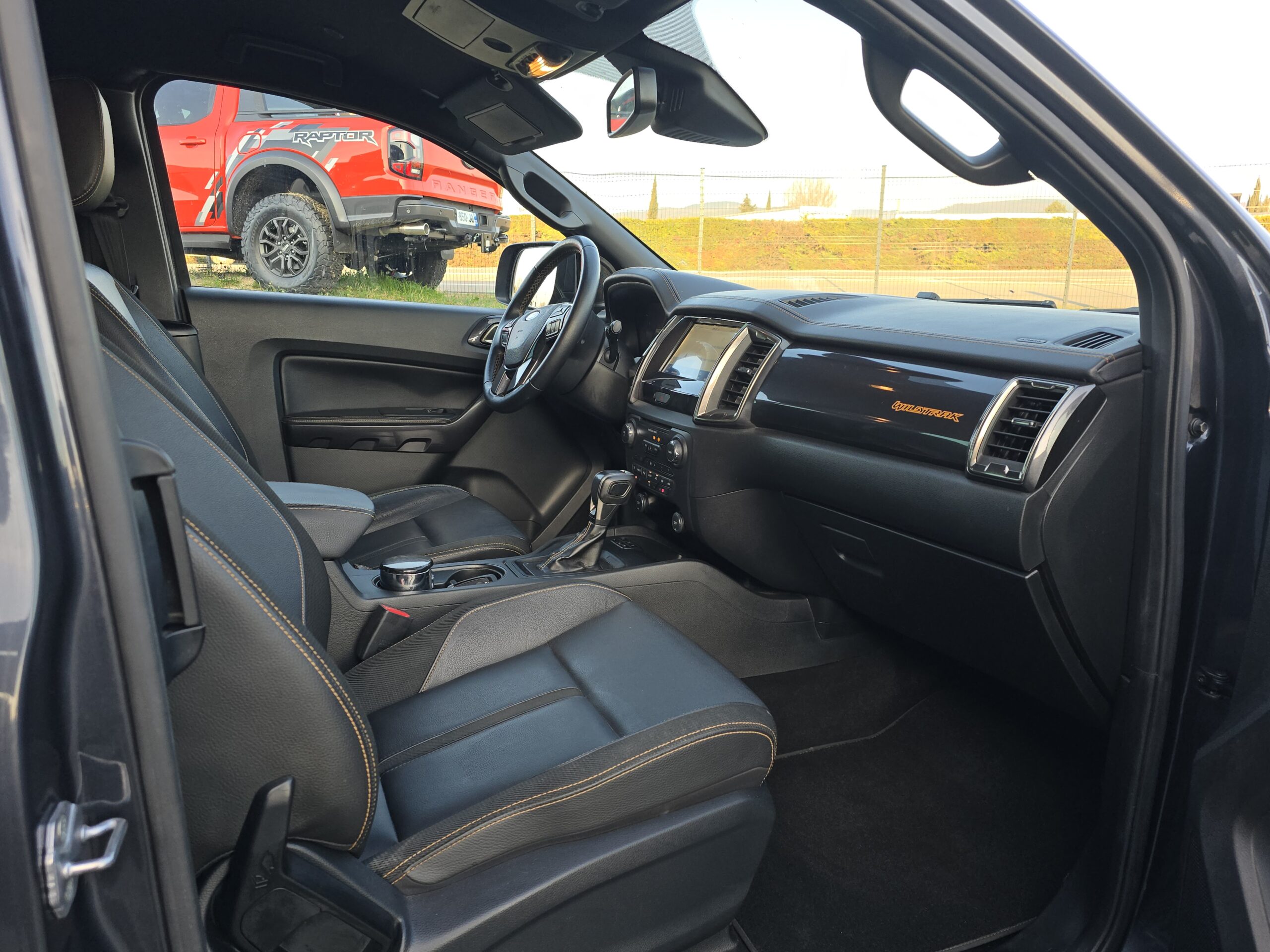 Photo Ford Ranger Wildtrak Super Cabine 2.0 Bi-turbo 213 CH TVA RECUPERABLE