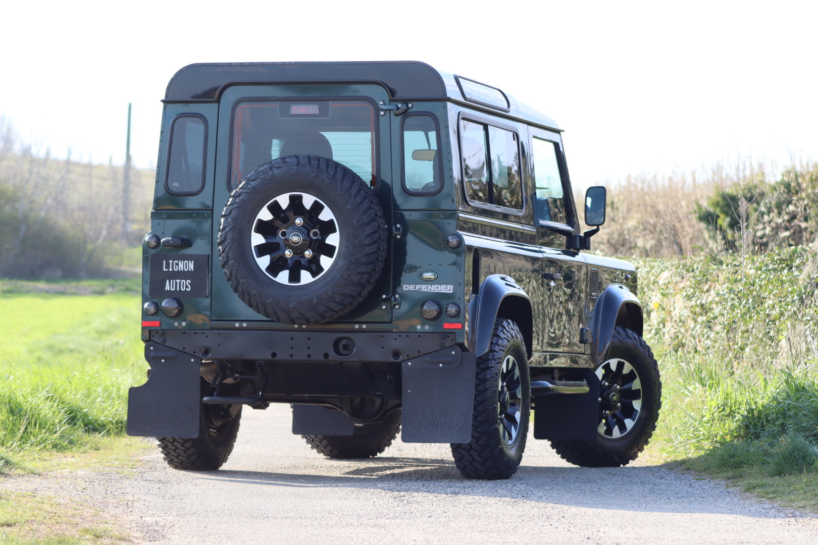 Photo Land Rover Defender 90 2.2 4 places "Aintree Green"