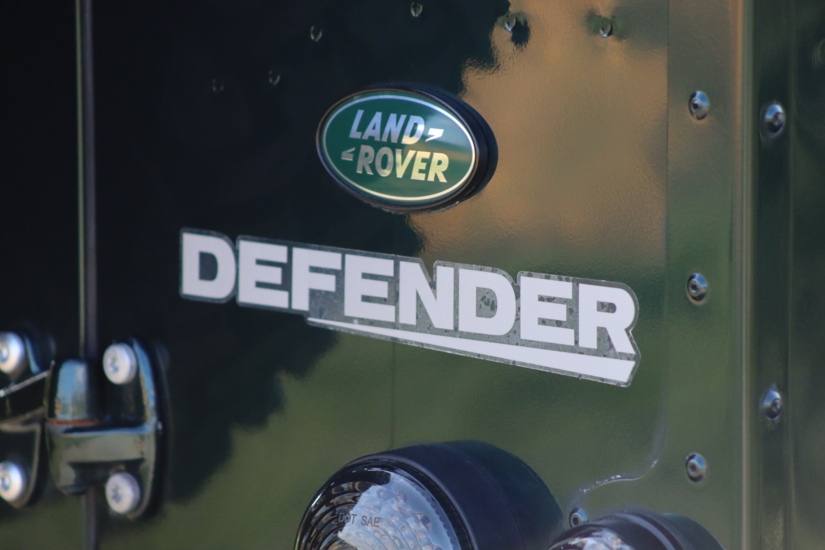 Photo Land Rover Defender 90 2.2 4 places "Aintree Green"
