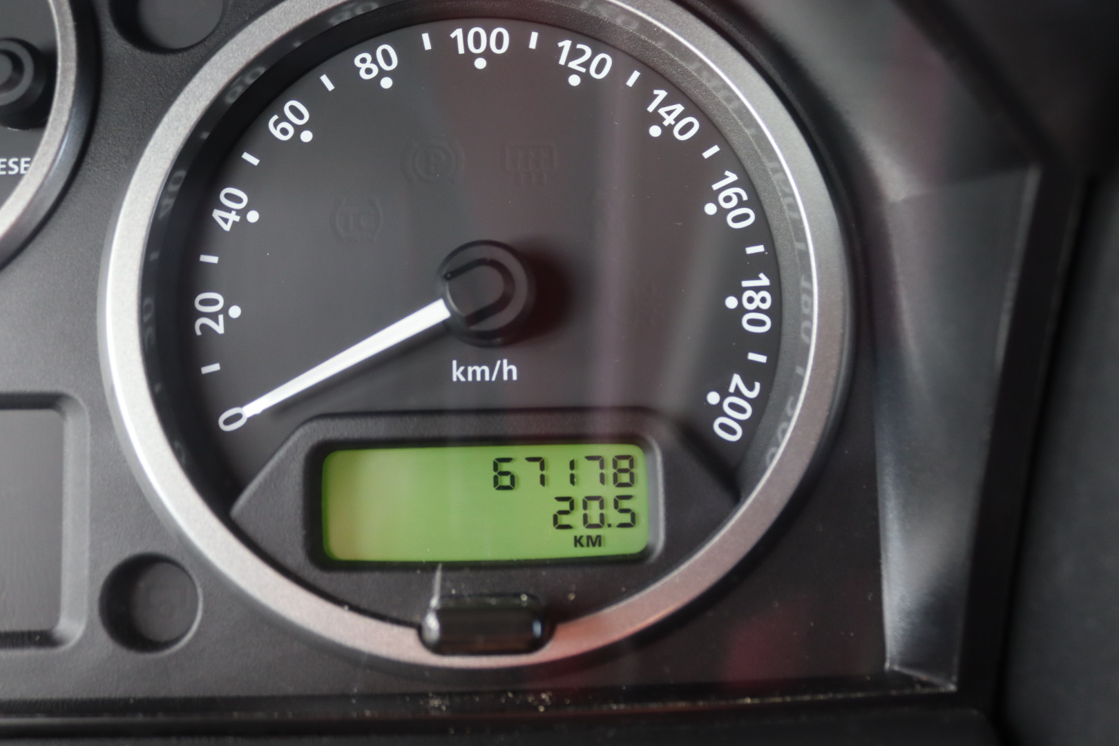 Photo Land Rover Defender 90 2.2 4 places "Aintree Green"