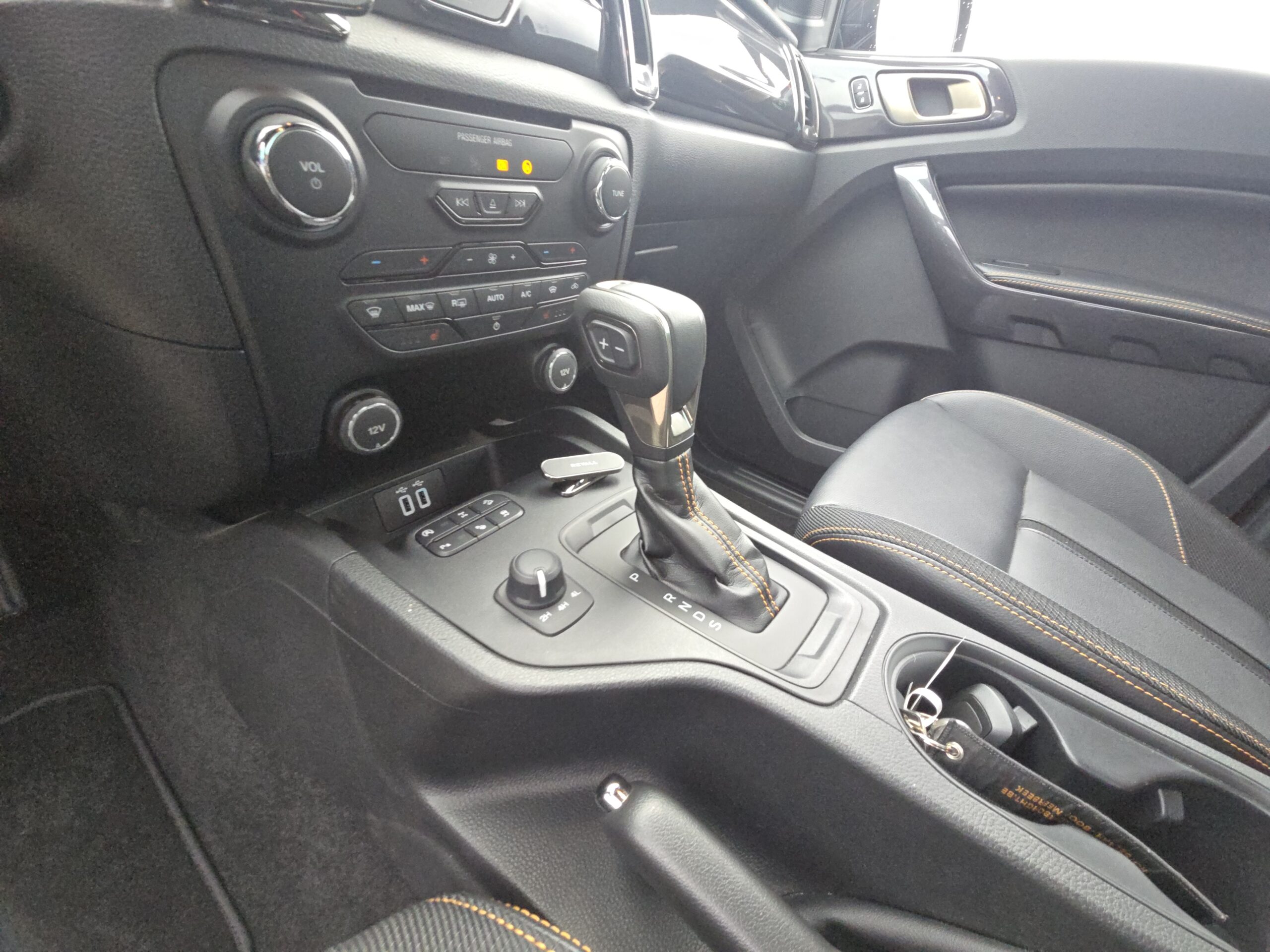 Photo Ford Ranger Wildtrak Double Cabine 2.0 Bi-Turbo 213 BVA10