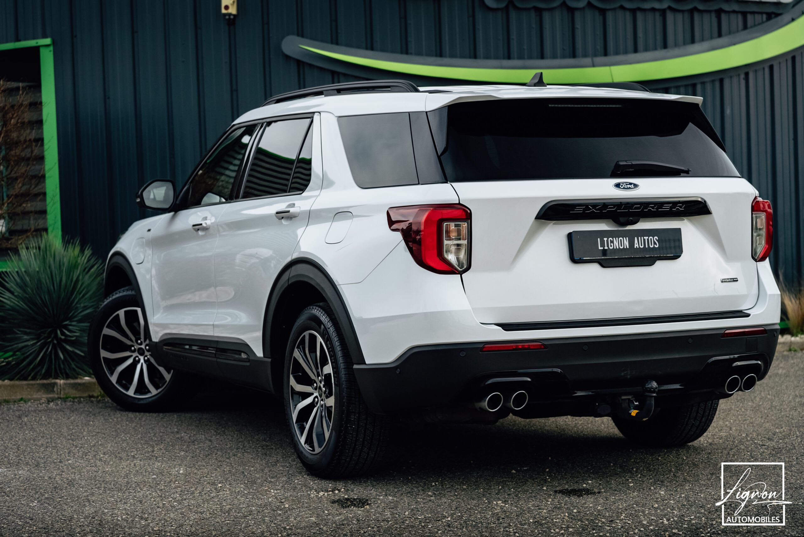 Photo FORD EXPLORER 3.0 ECOBOOST 457ch Parallel PHEV ST-Line i-AWD BVA10