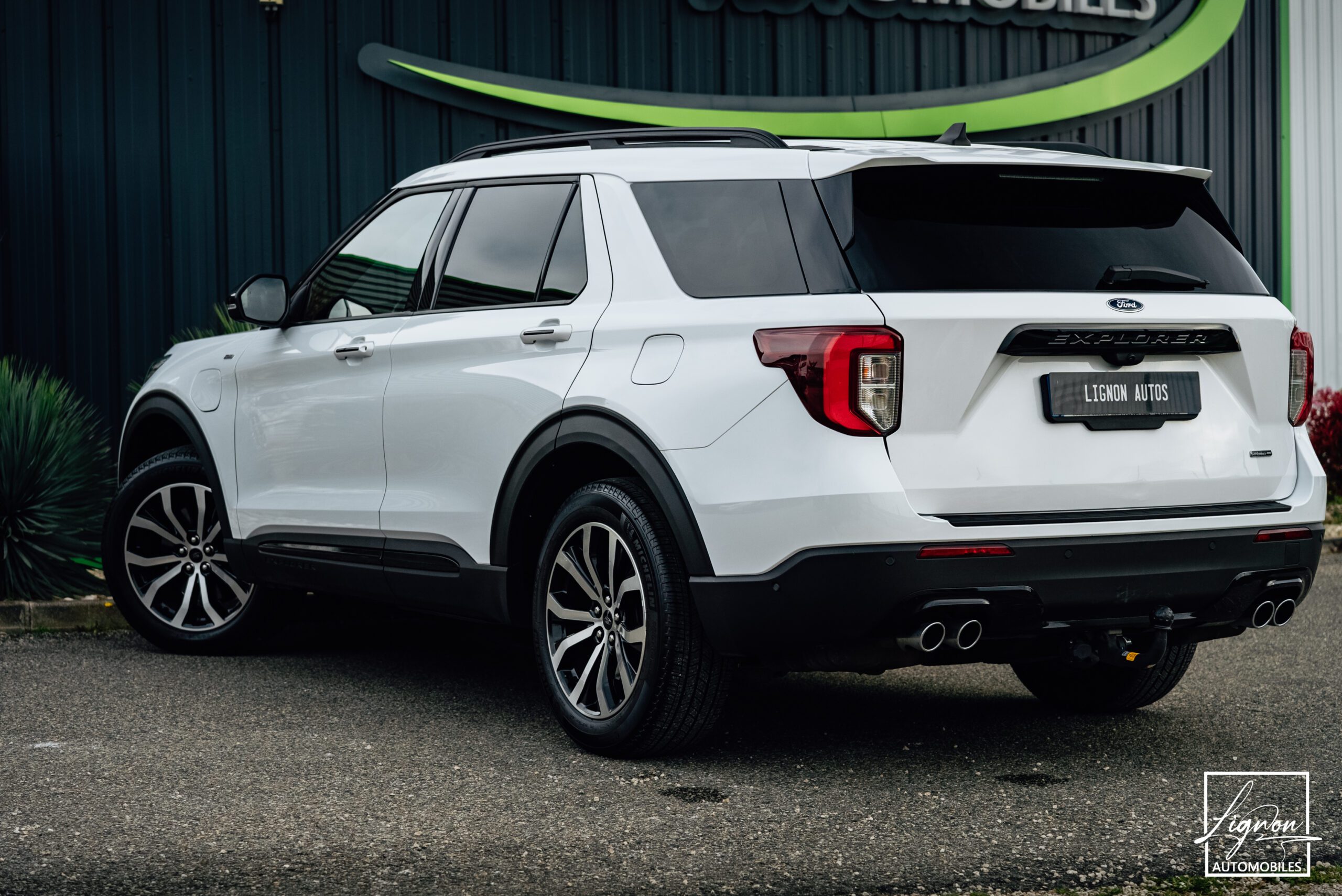 Photo FORD EXPLORER 3.0 ECOBOOST 457ch Parallel PHEV ST-Line i-AWD BVA10