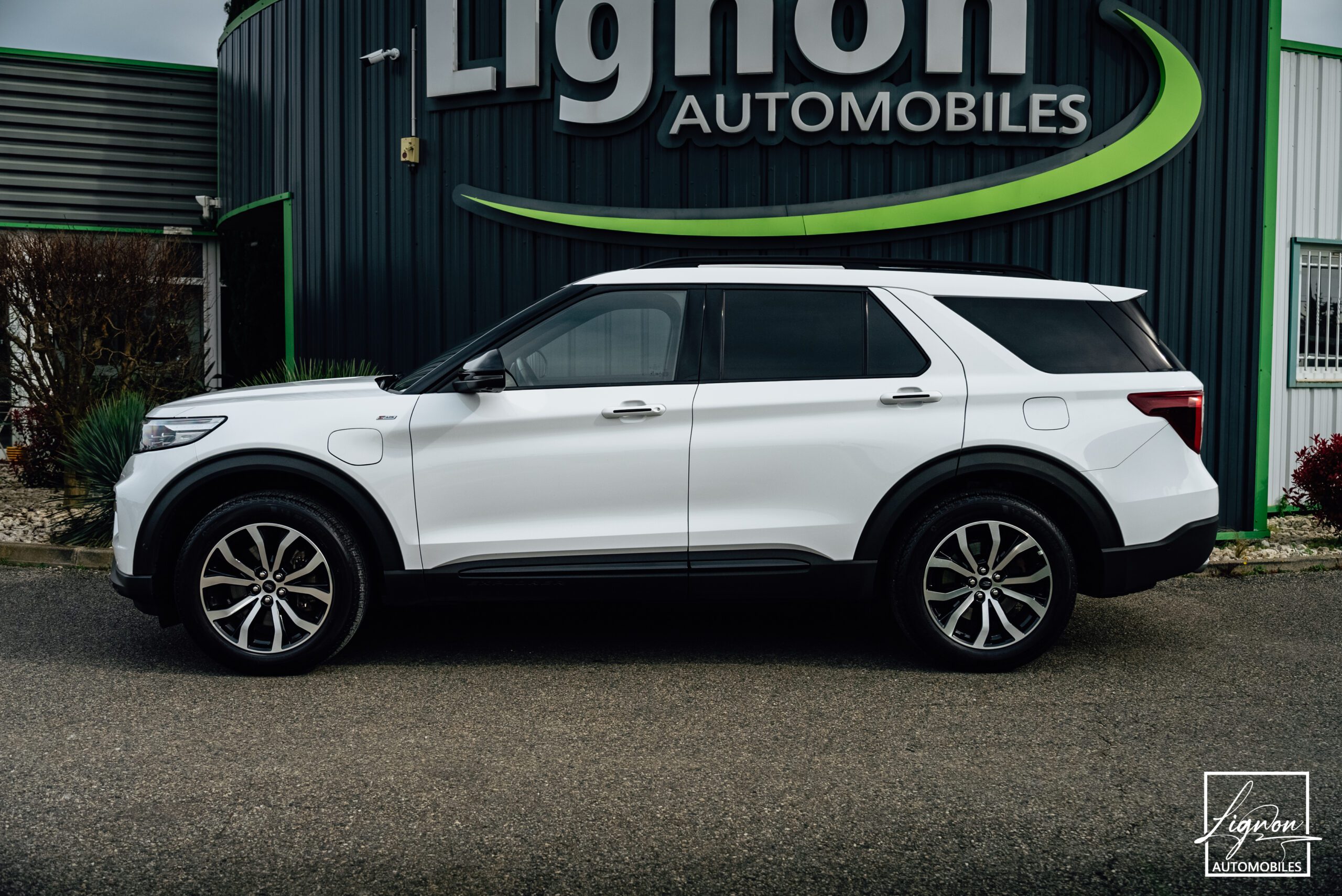 Photo FORD EXPLORER 3.0 ECOBOOST 457ch Parallel PHEV ST-Line i-AWD BVA10