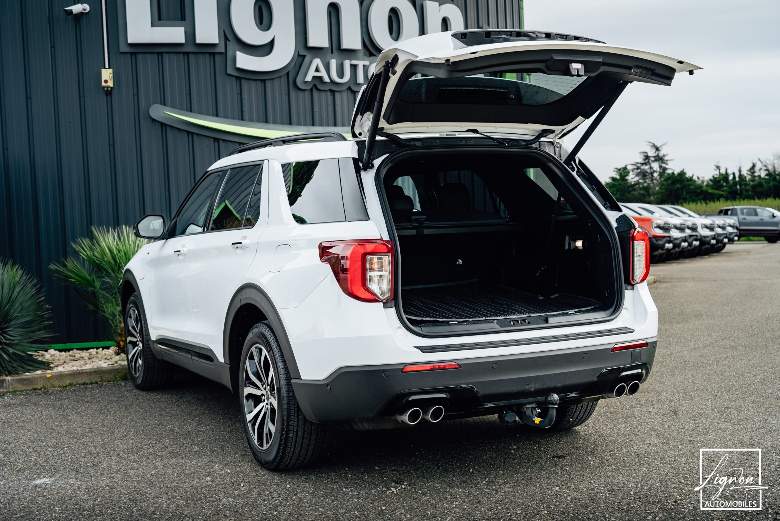 Photo FORD EXPLORER 3.0 ECOBOOST 457ch Parallel PHEV ST-Line i-AWD BVA10