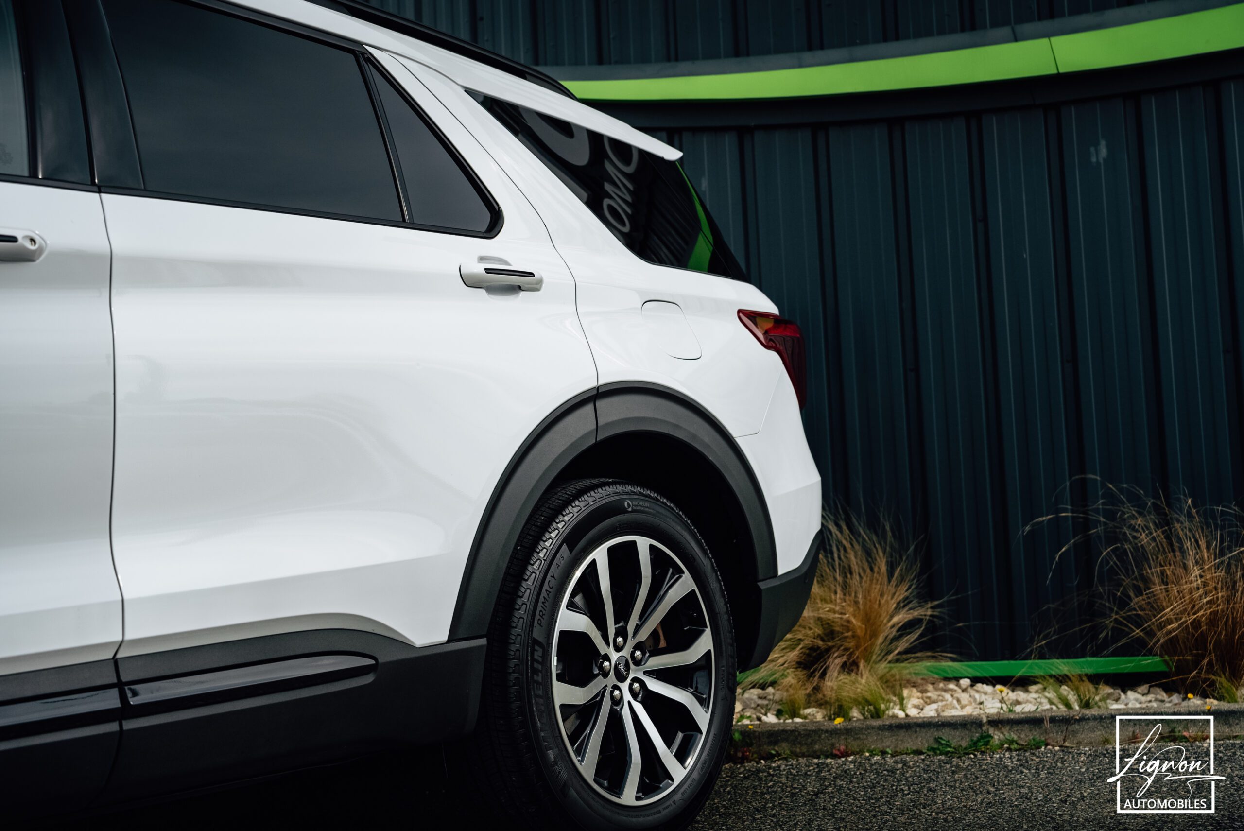 Photo FORD EXPLORER 3.0 ECOBOOST 457ch Parallel PHEV ST-Line i-AWD BVA10