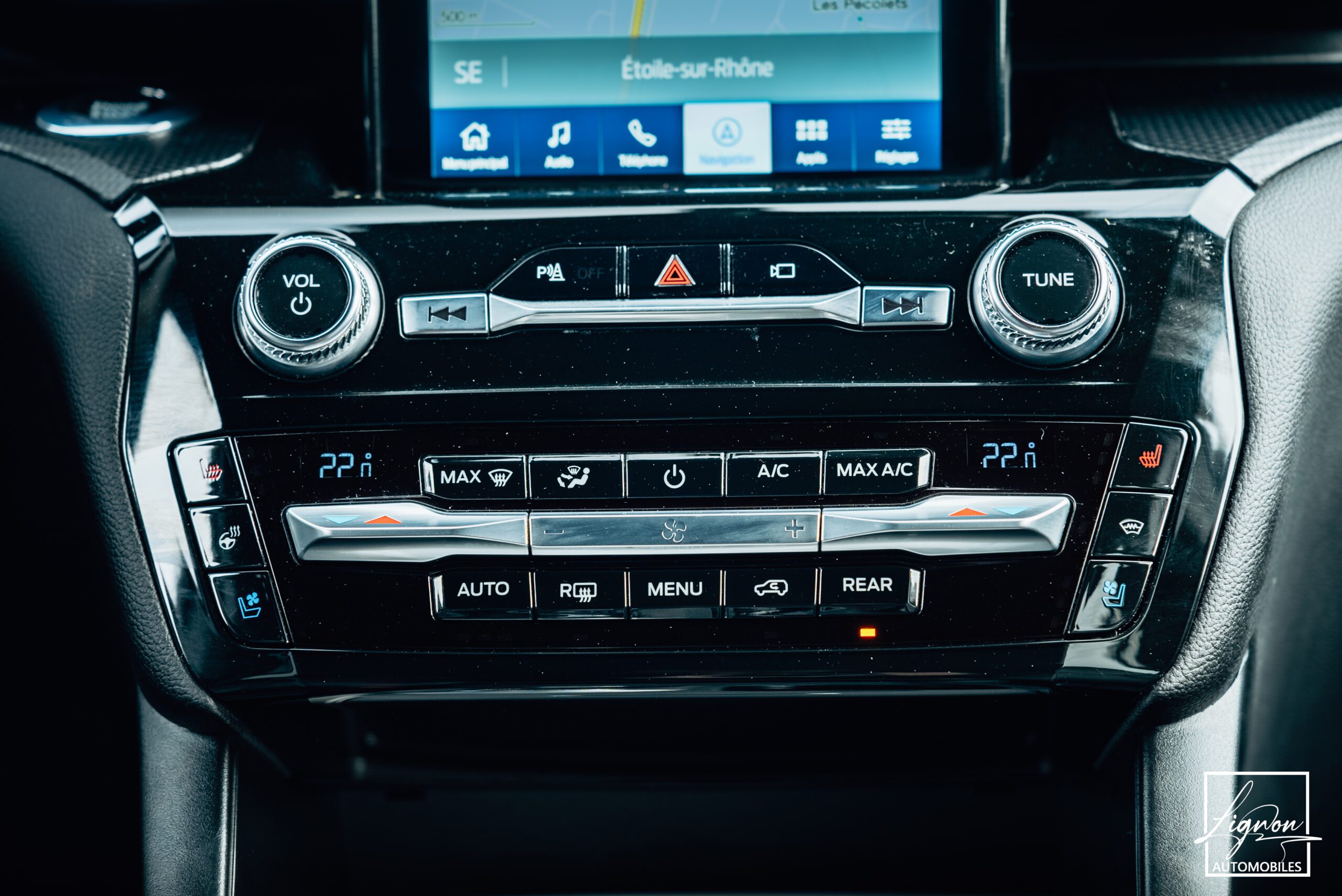Photo FORD EXPLORER 3.0 ECOBOOST 457ch Parallel PHEV ST-Line i-AWD BVA10