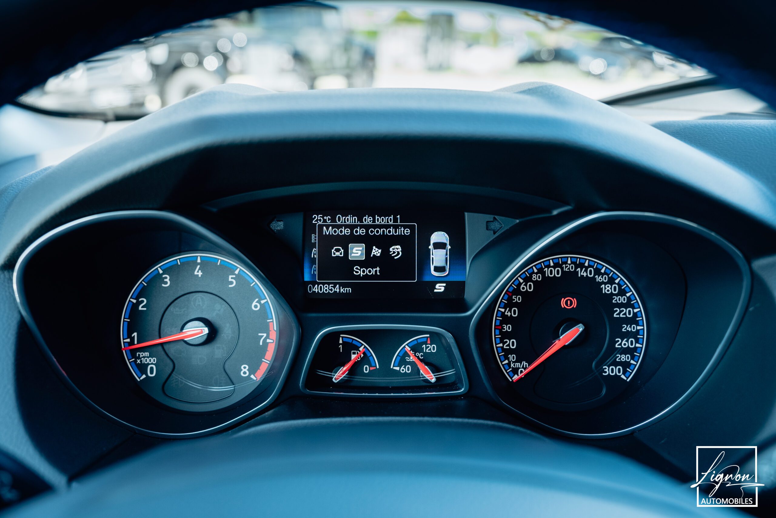 Photo Ford Focus RS 2.3 350 CH Recaro - GPS - CARPLAY - CAMERA