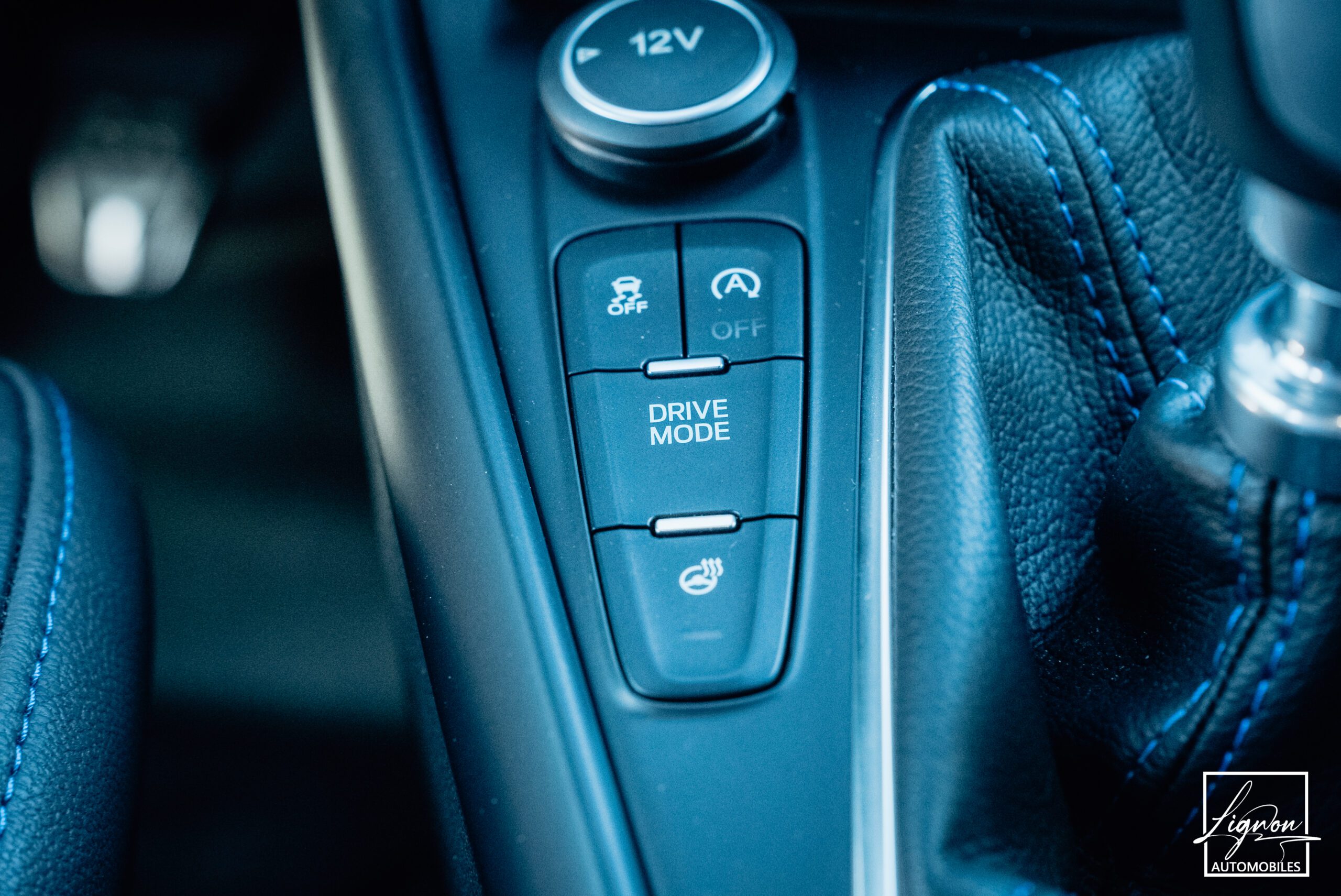 Photo Ford Focus RS 2.3 350 CH Recaro - GPS - CARPLAY - CAMERA