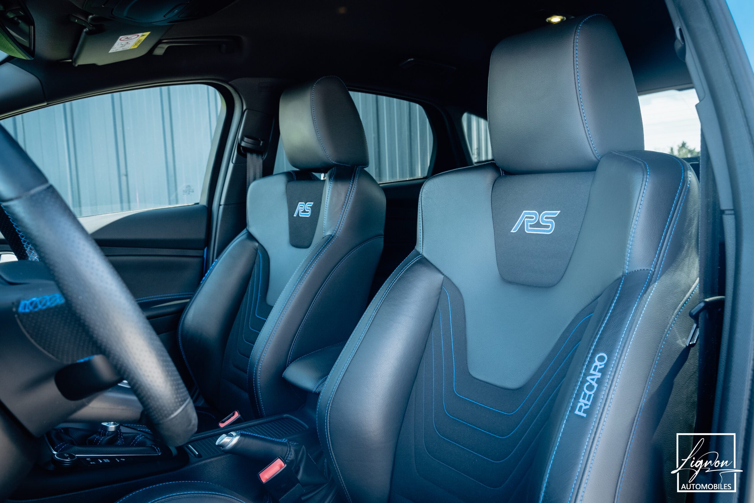Photo Ford Focus RS 2.3 350 CH Recaro - GPS - CARPLAY - CAMERA